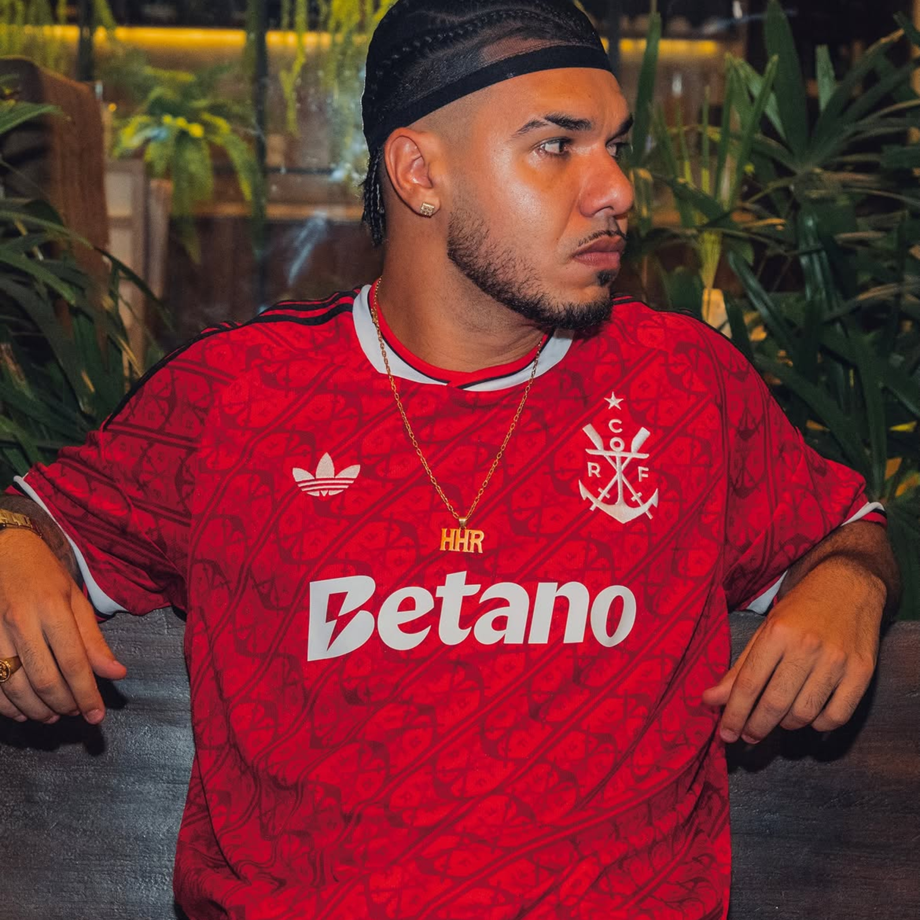 Flamengo revela novo Manto 3 em show e adidas transforma camisa em peça de moda episode artwork