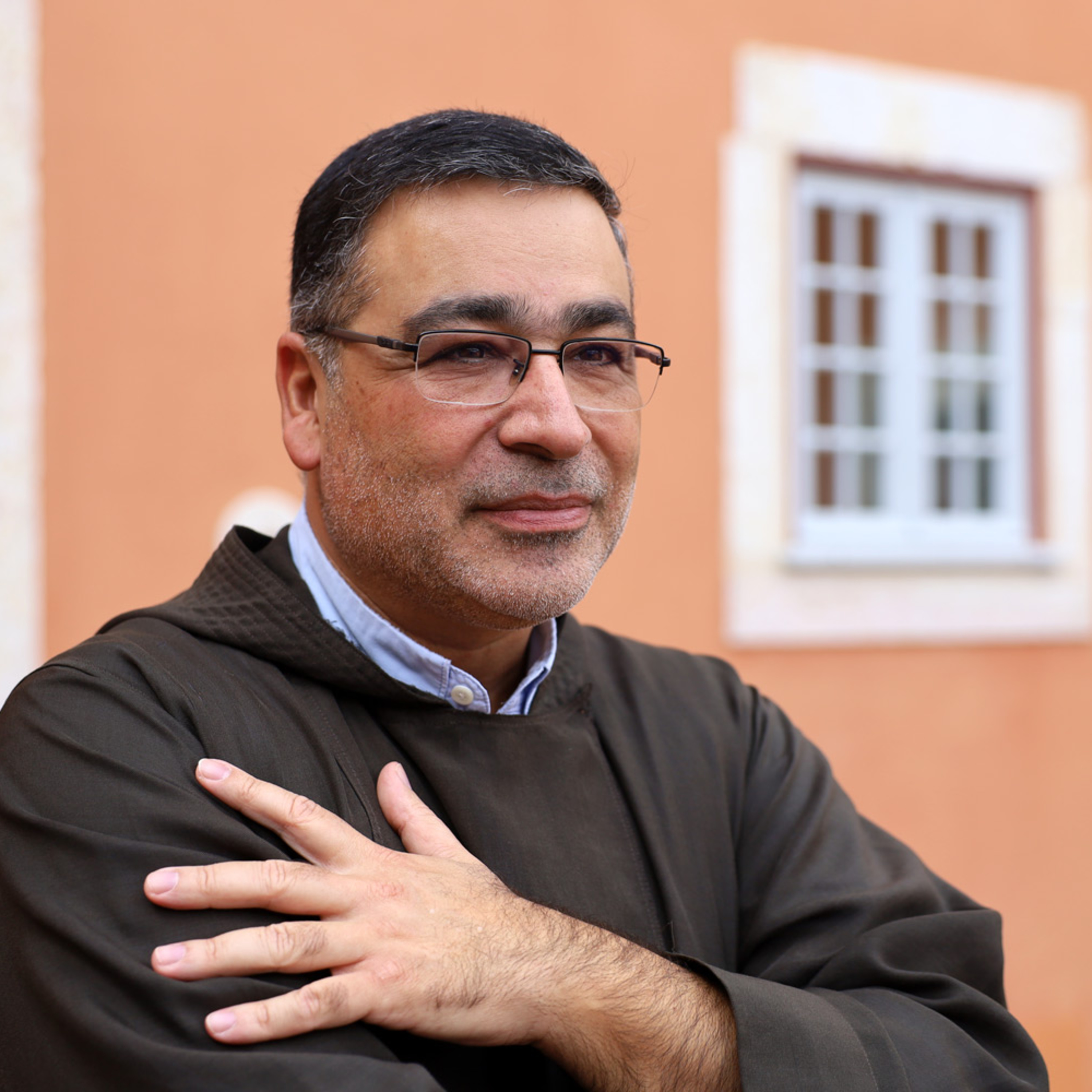 «Eu só vinha pedir um livro»: o encontro que mudou a vida do Frei Hermano Filipe - Emissão 08-10-2026