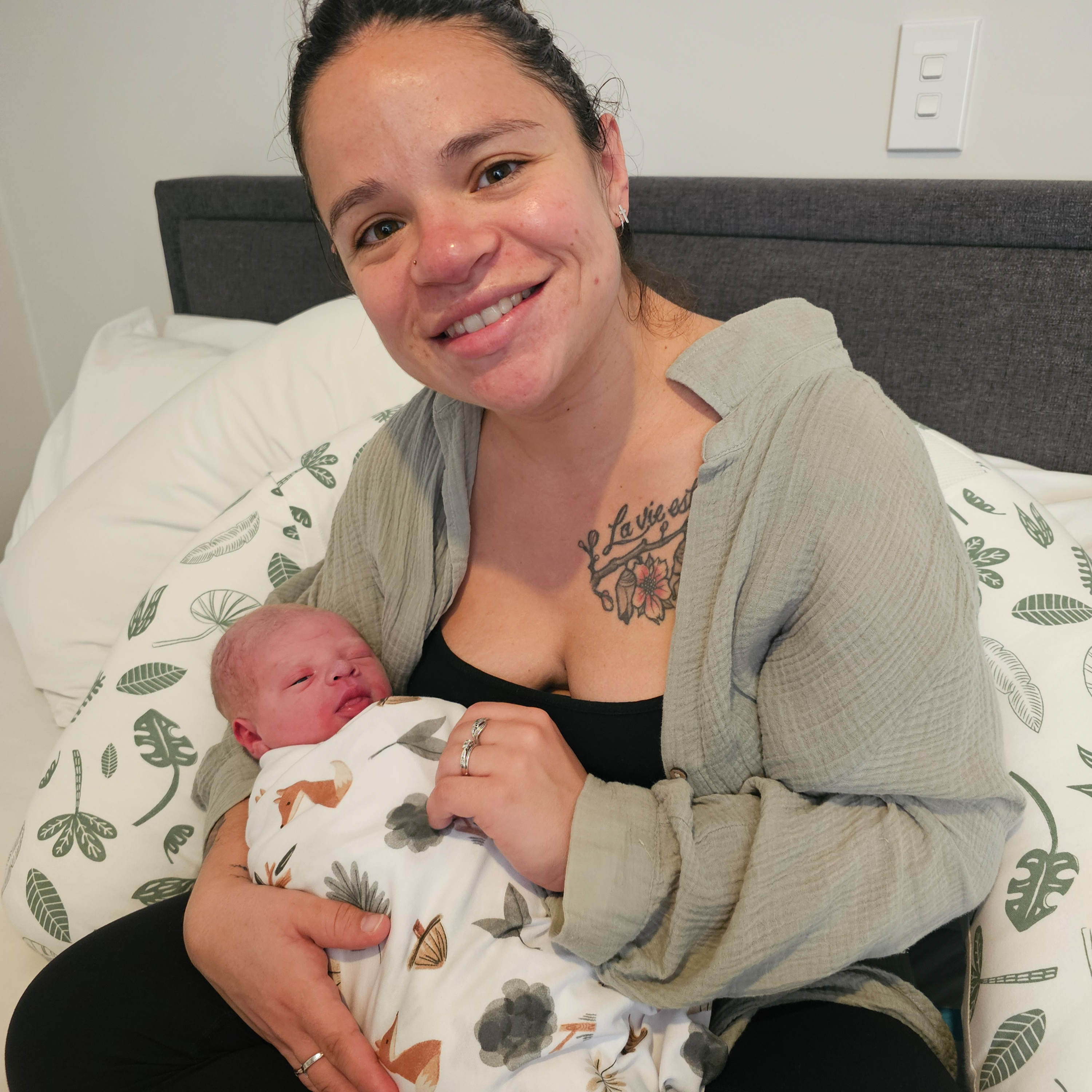 #192. Danielle's birthcentre arrival of Landon episode artwork