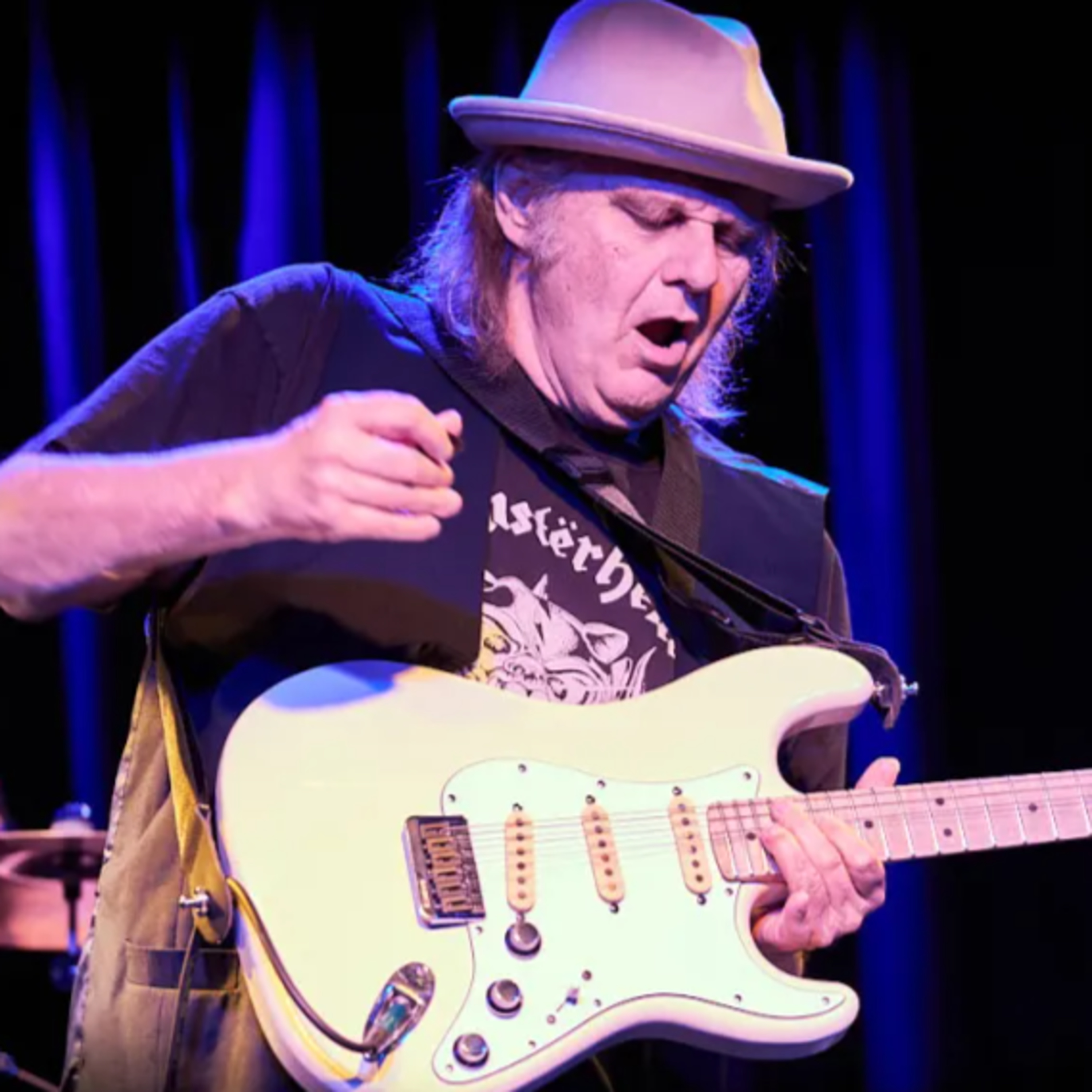 WALTER TROUT - from Canned Heat to Guitar Legend