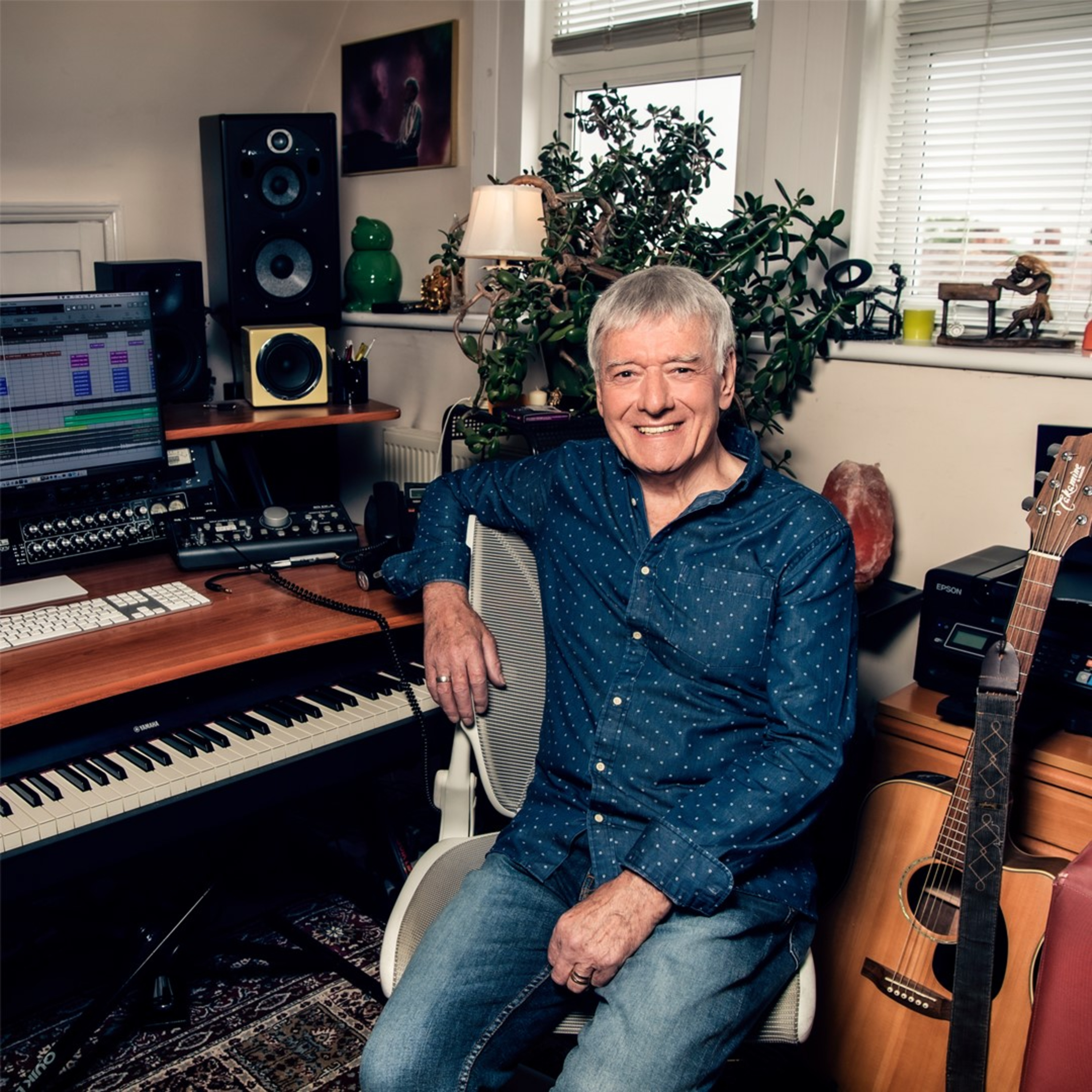 The Hollies’ Allan Clarke: Classic Rock Stories & Timeless Hits