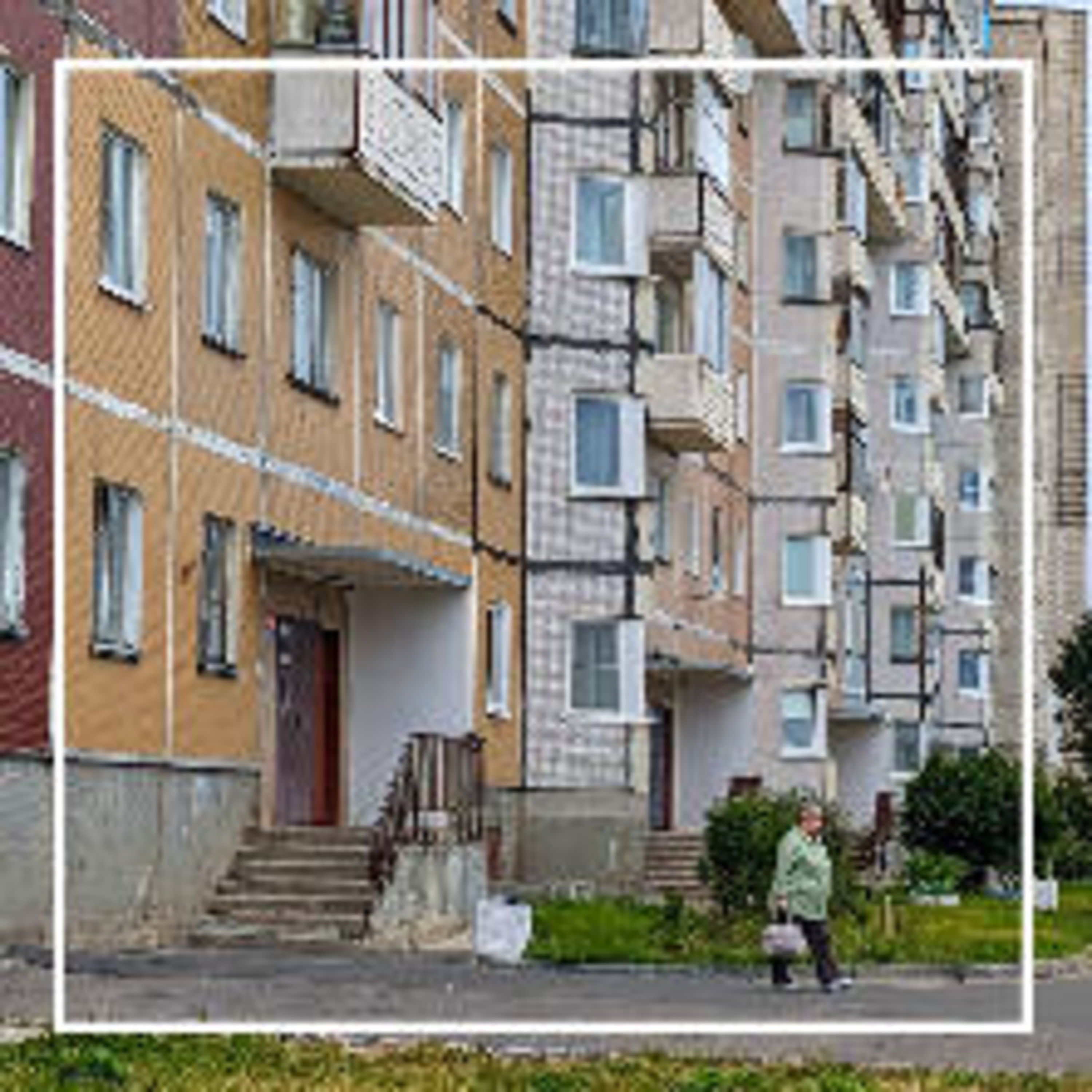 382. Жизнь в городе-заводе во время войны (разговор с Лизой)