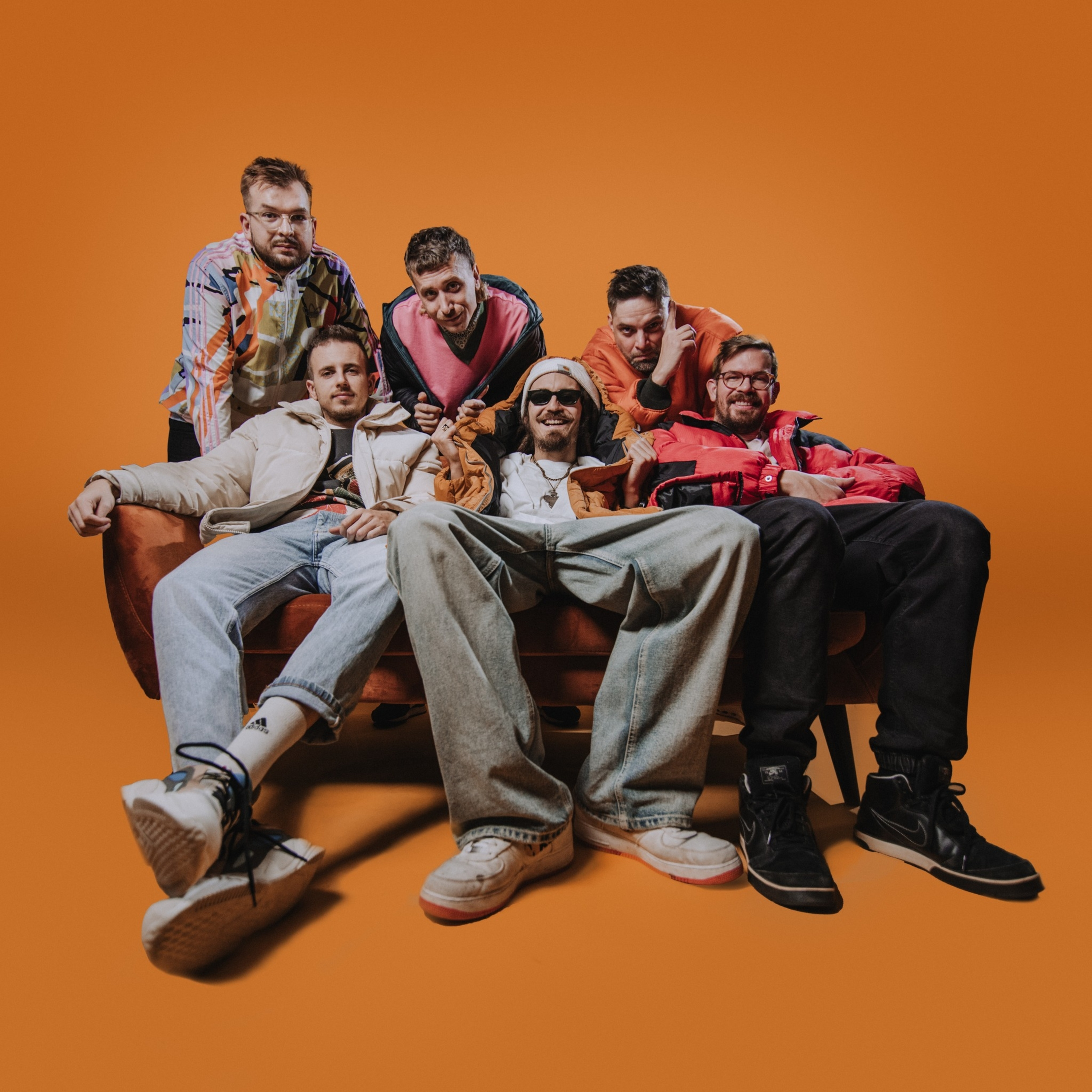 Hudobný rozhovor: Medial Banana o novinke "Raz bude to len príbeh" episode artwork