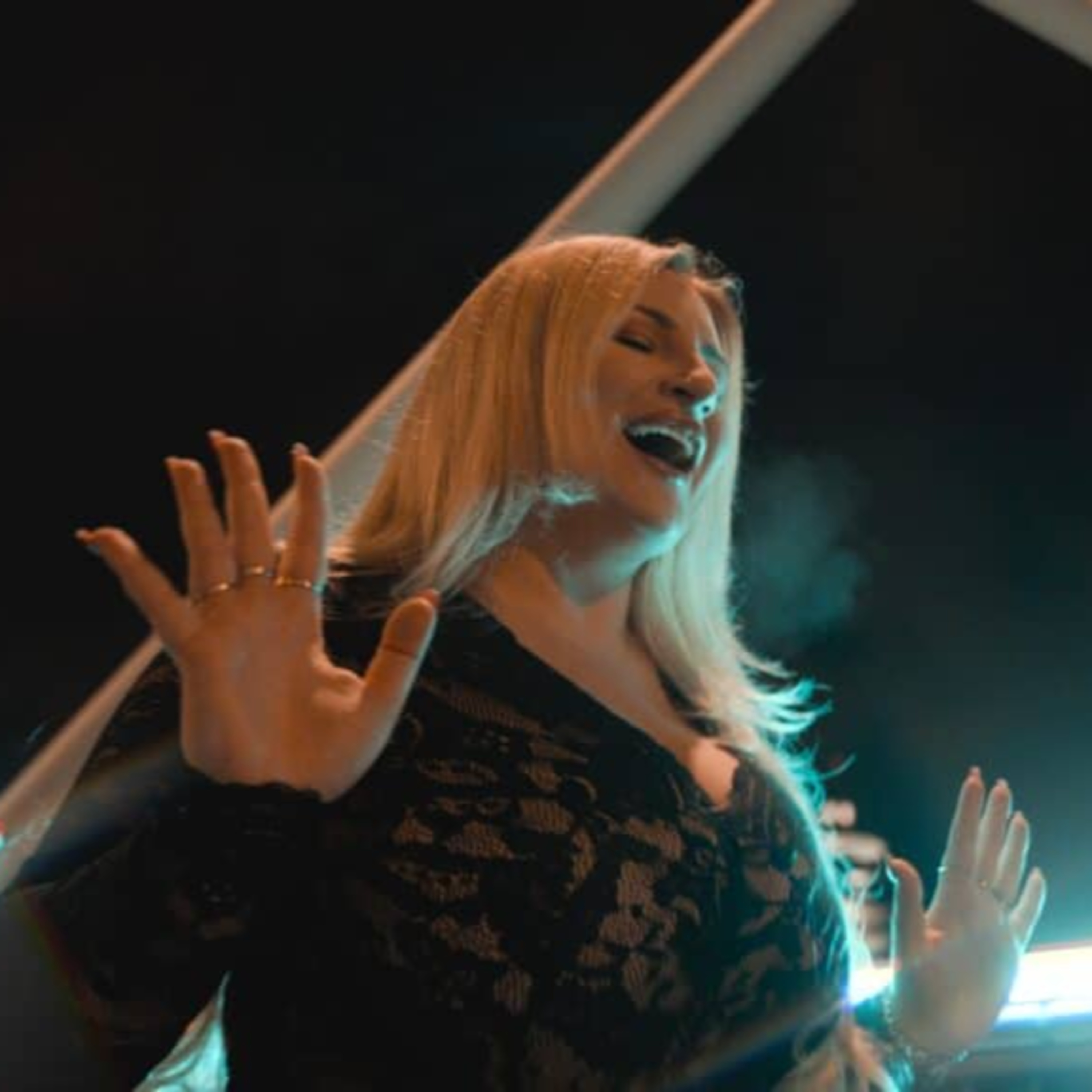 Hudobný rozhovor: Júlia Maléřová - Gulliett o skladbe "Výhra" episode artwork