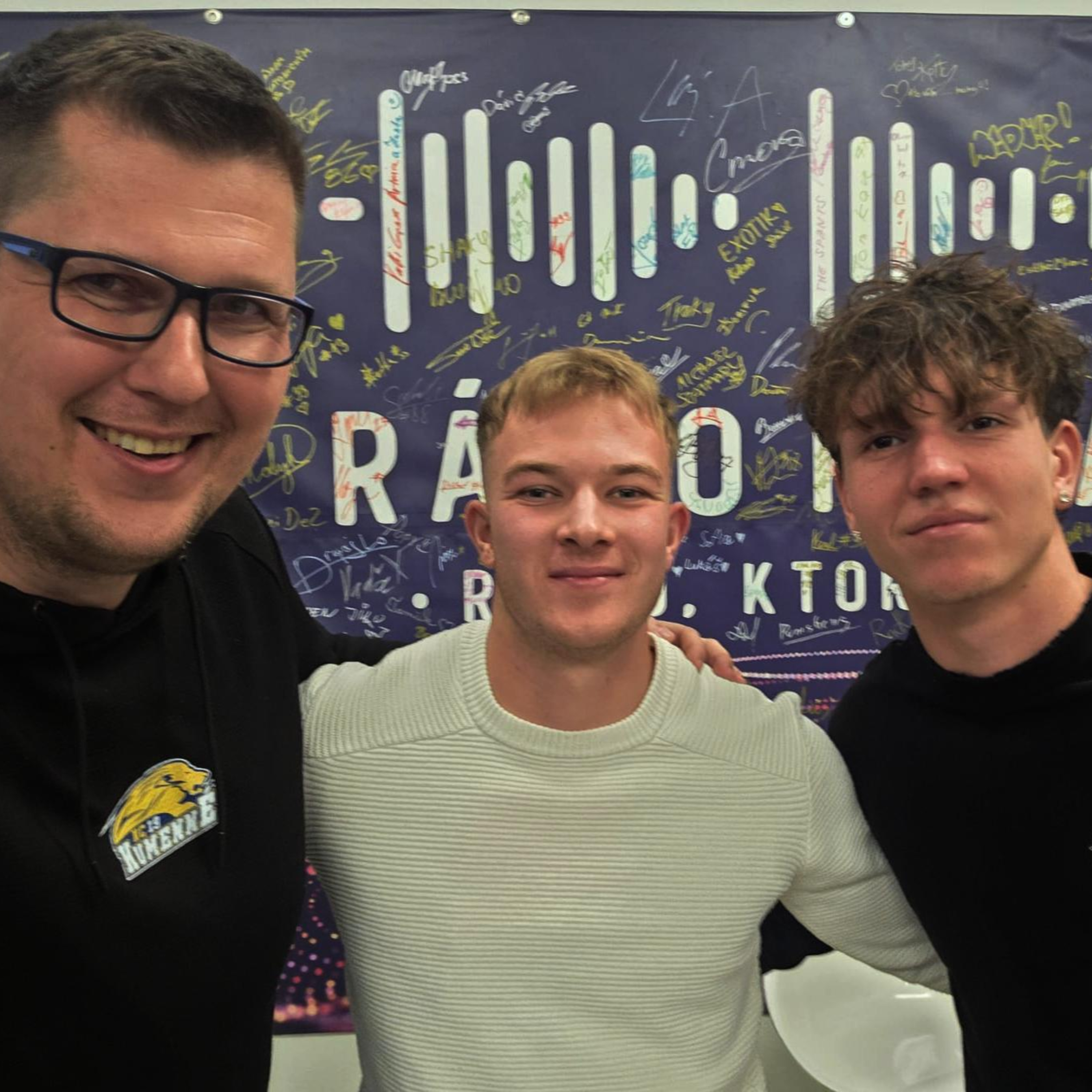 Rádio Paráda - rádio, ktoré spája