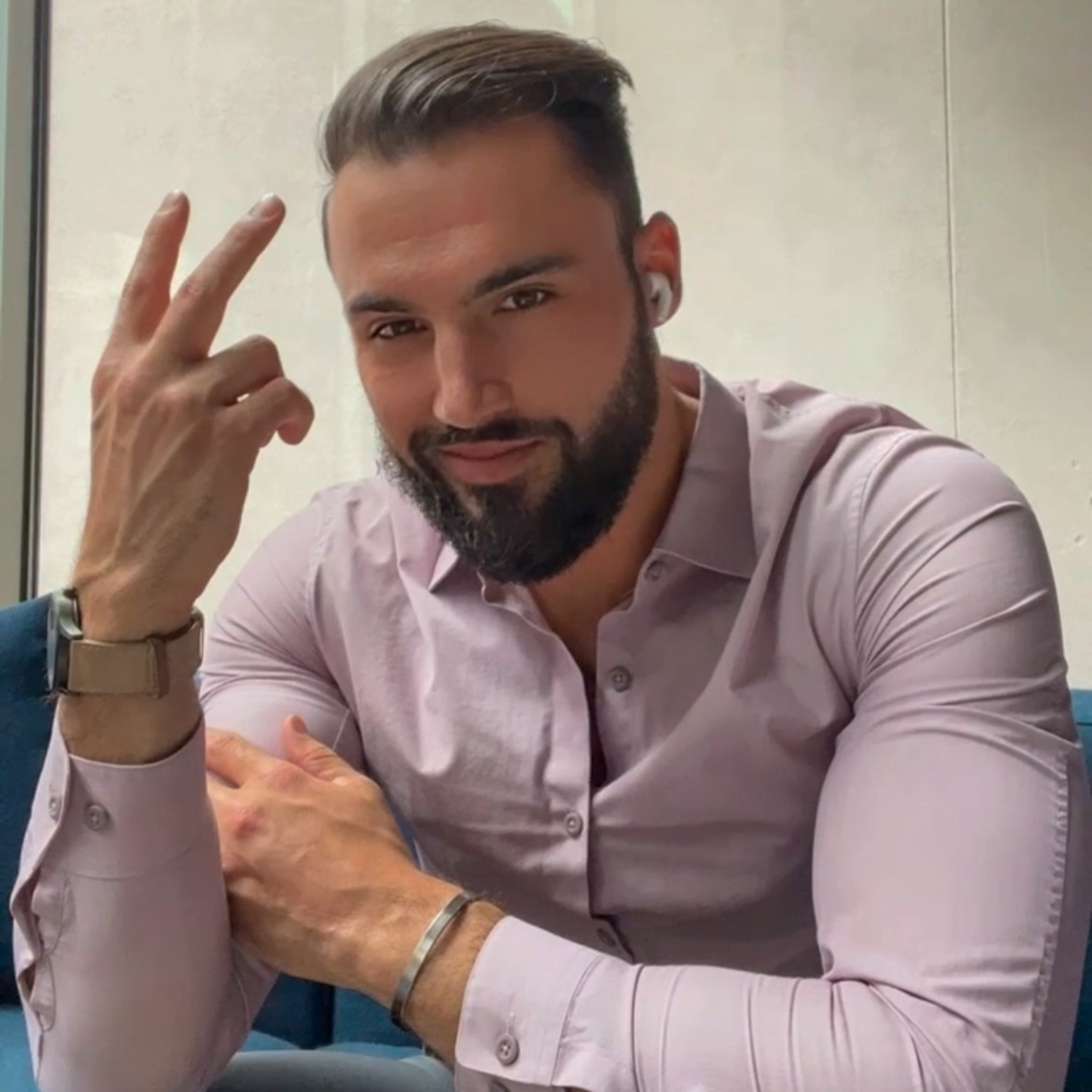 58. FRIENDS, MANIFESTATION, ENCOURAGEMENT, OVERTHINKING, & DATING ONLINE/IN-PERSON Q&A!
