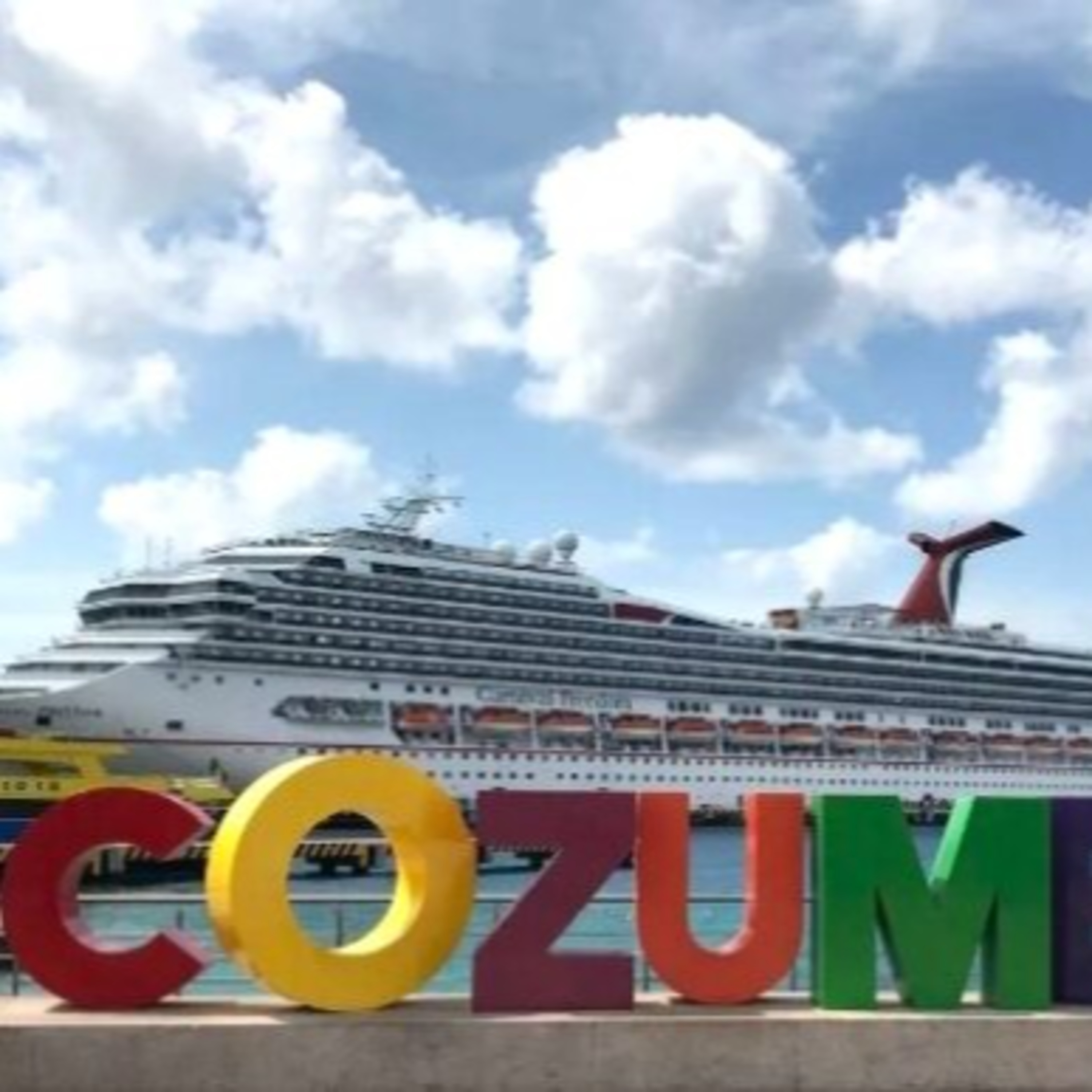 Portada de Cancún FM
