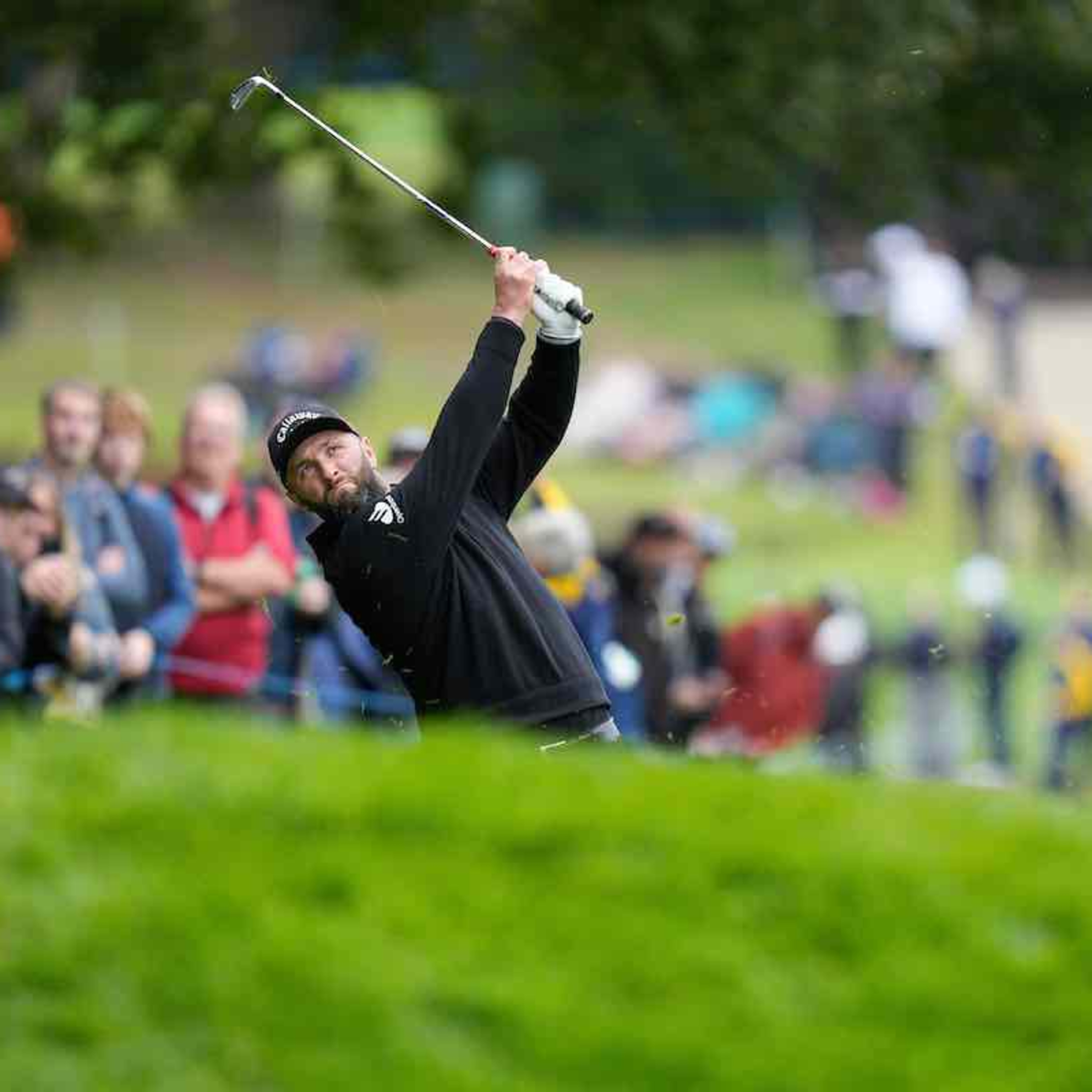 Tú que puedes, vuélvete, me dijo el río llorando