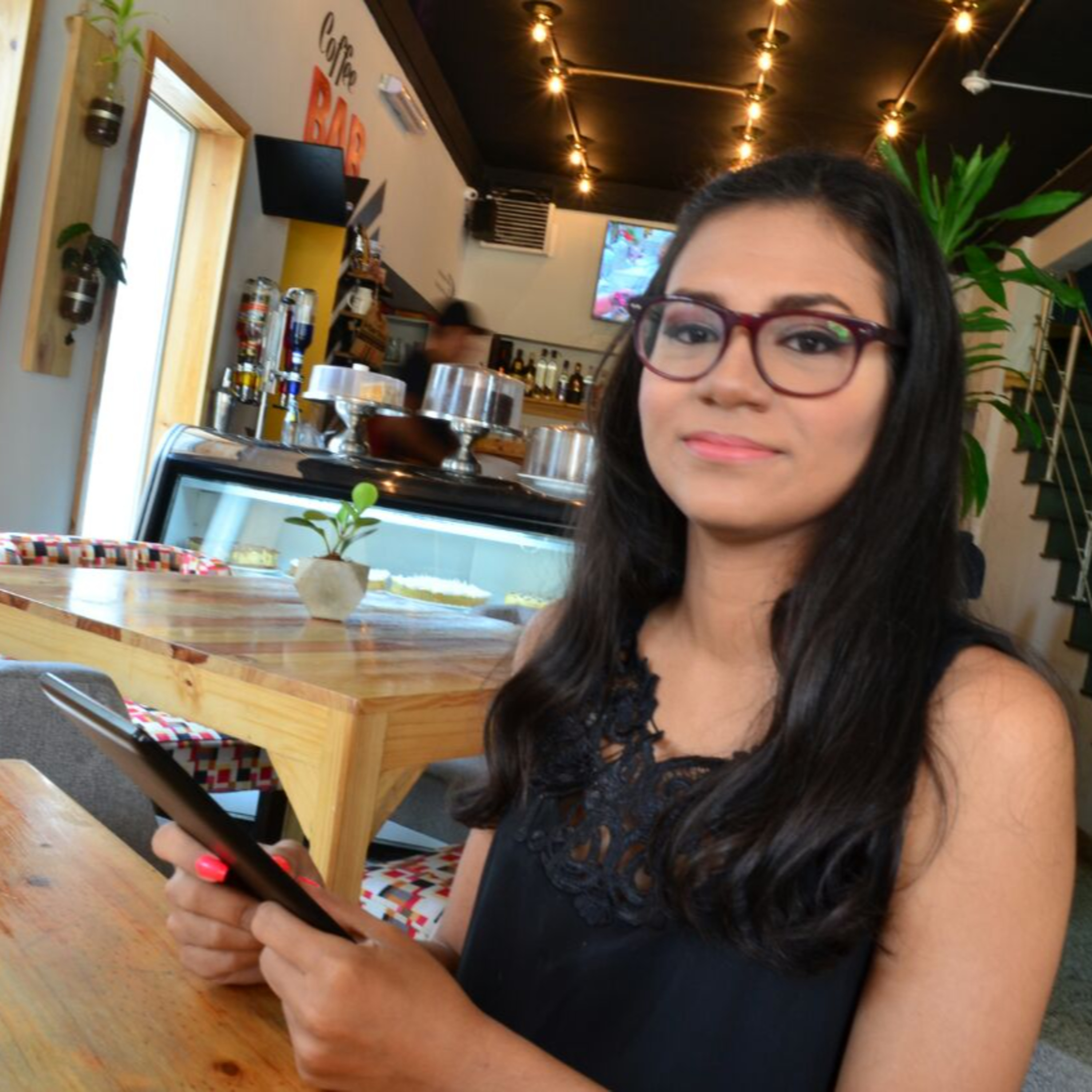 Mónica Correa y su Impacto en la Comunicaciones: De la Historia al Data Storytelling