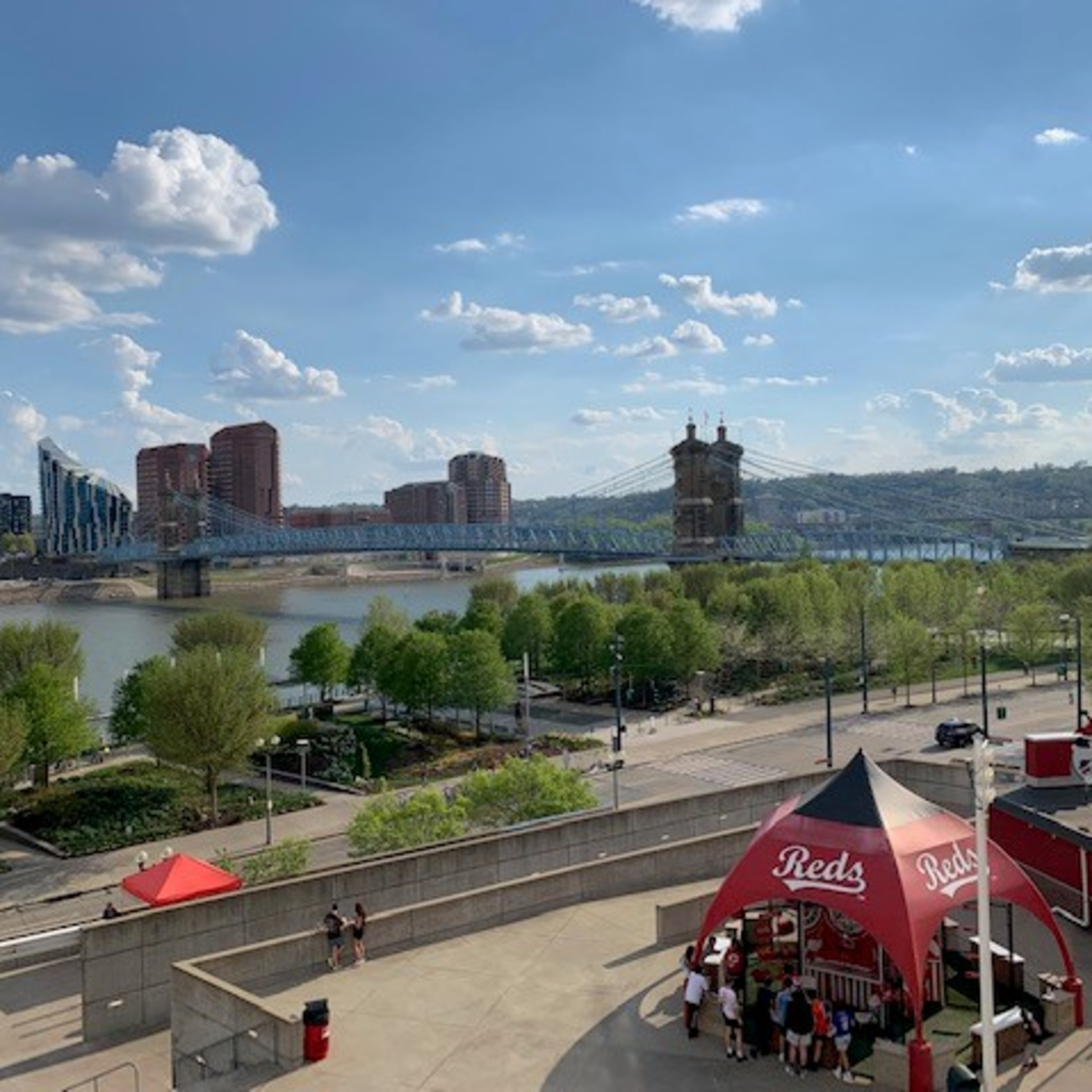 Sports and Songs Podcast - BONUS Episode - Dan Reviews His Recent Sports Trip to Cincinnati, Ohio episode artwork