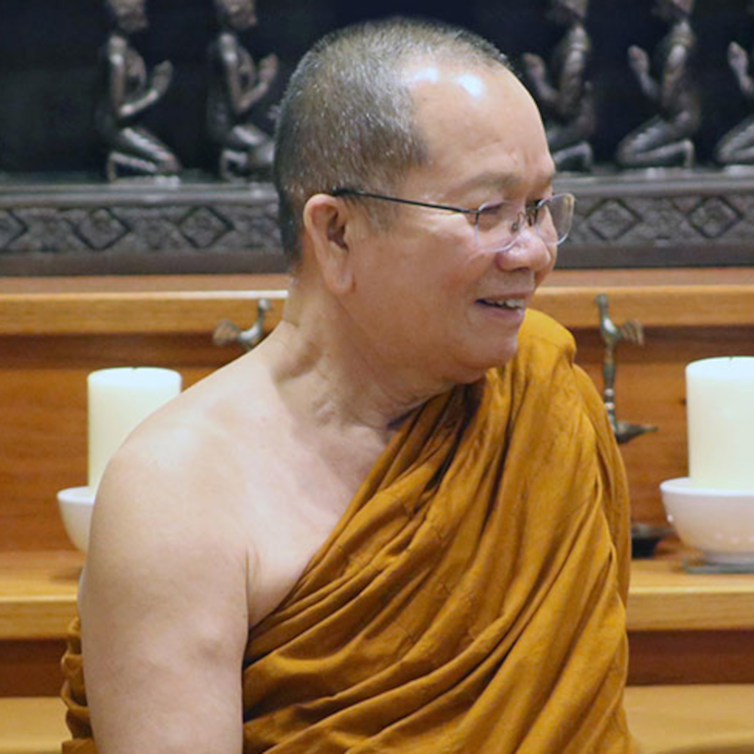 LUANG POR THONG DAENG | Meditation instructions and Q&A | Thai with engl. Translation