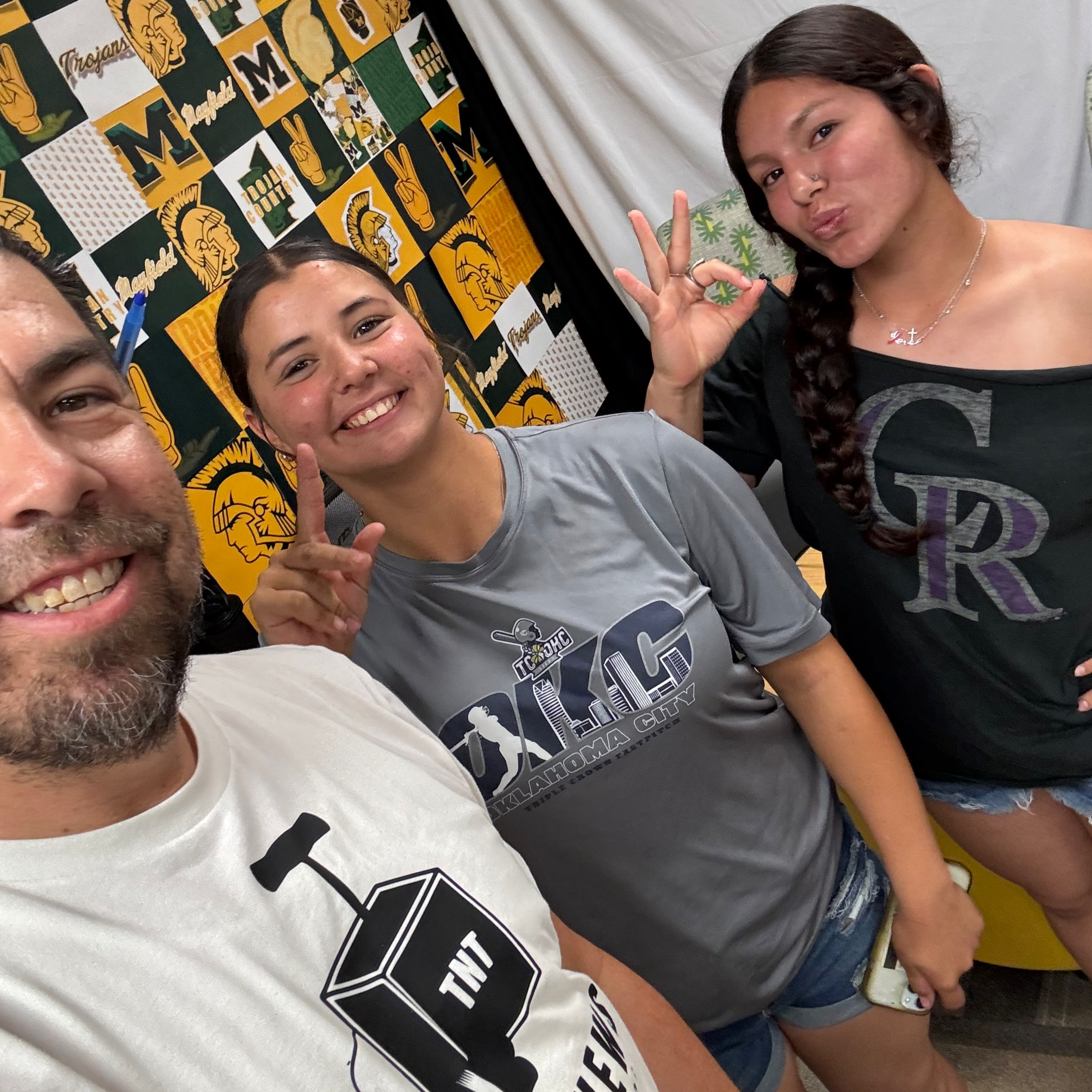 Sports-N-More Podcast - Ausaundra Roberto & Payton Oliver (Mayfield Softball) - Episode 253 episode artwork