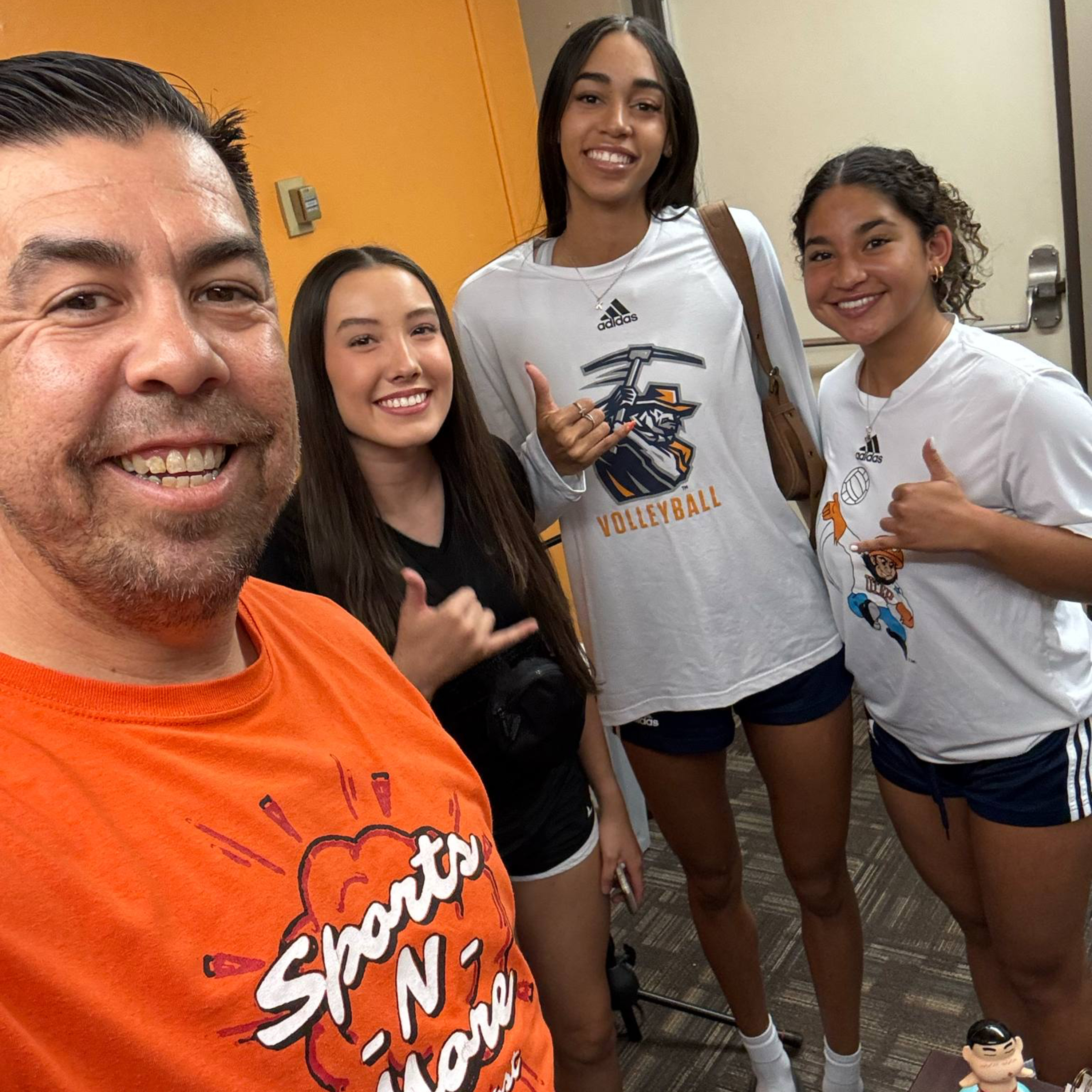 Sports-N-More Podcast - Kaya Weaver, Jordan Imperial, Lexi Salas - (UTEP Miners Volleyball) - Episode 271 episode artwork