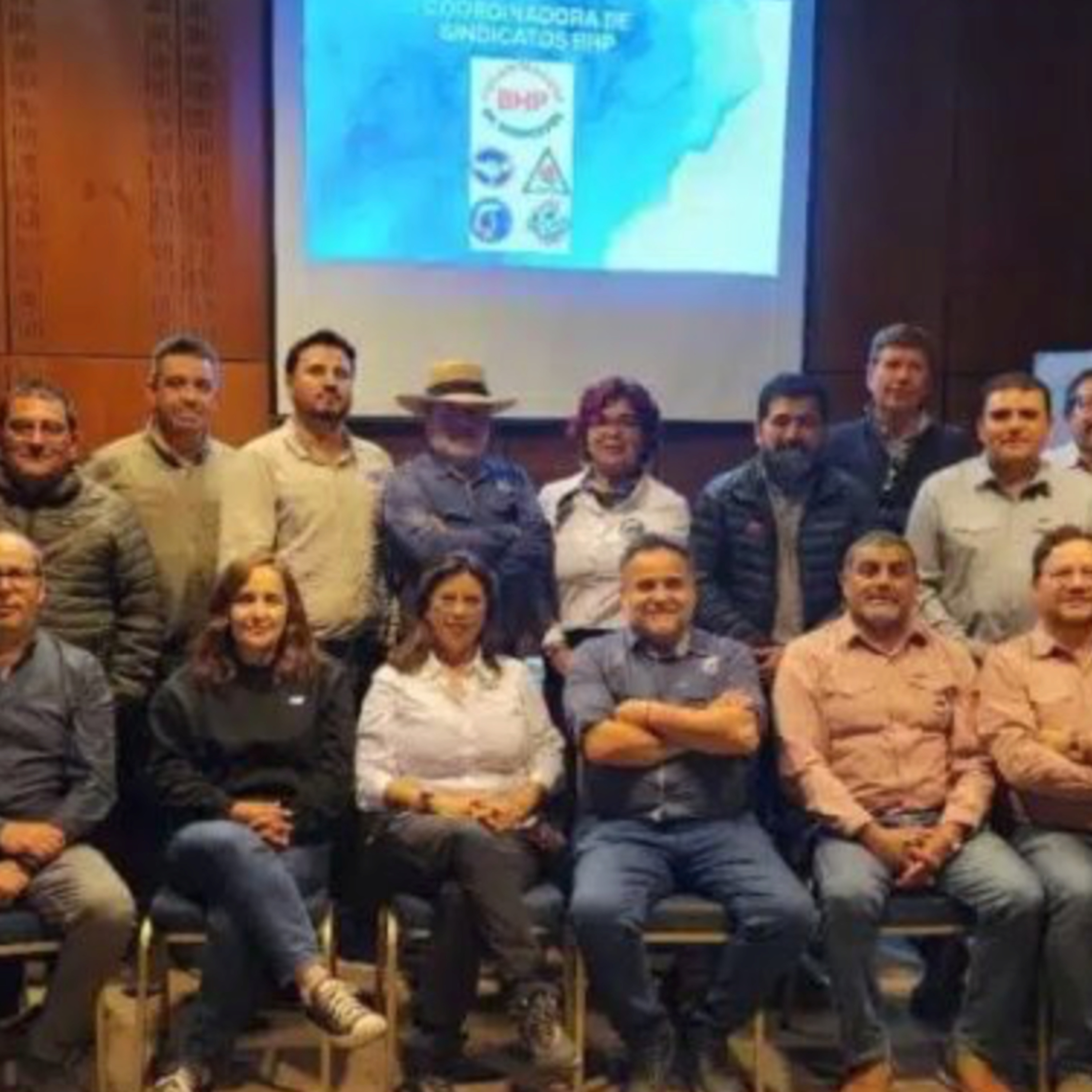 🤝 Federación en BHP, salario mínimo 2026 y cambios en la CUT episode artwork