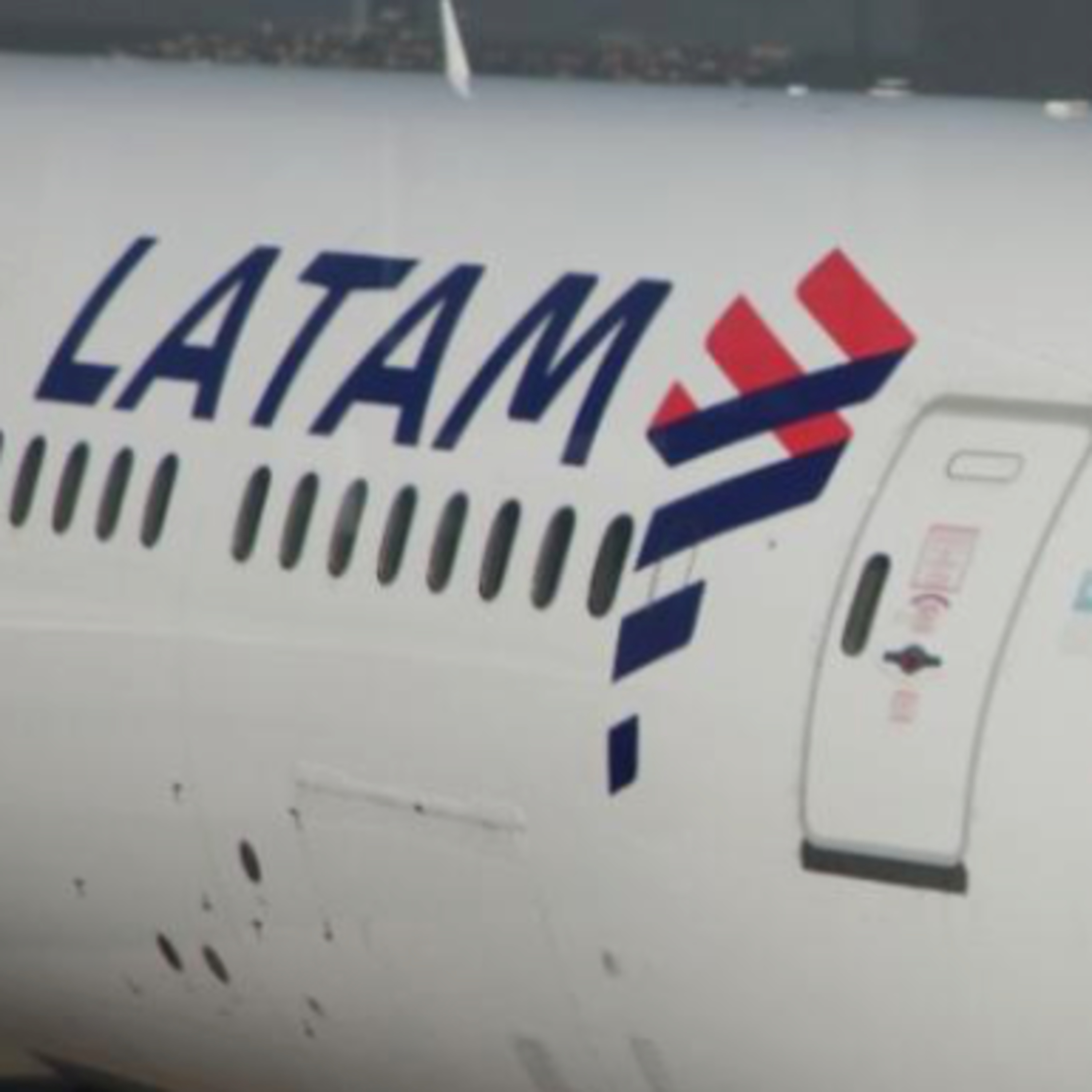 👨‍✈️ LATAM pone fin a la huelga y nueva alerta en el sector público episode artwork