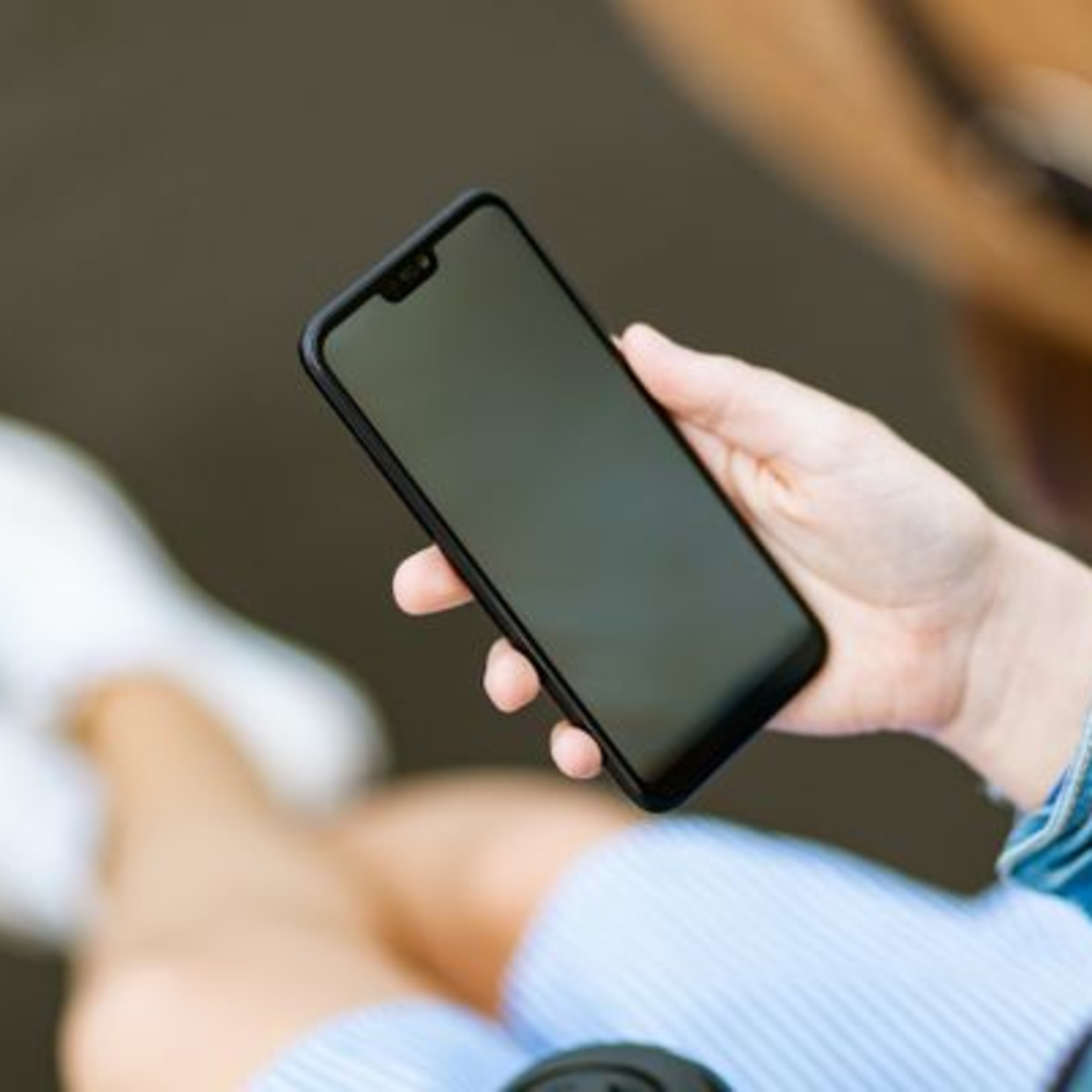 Devo atualizar ou não atualizar o celular? Especialista orienta!