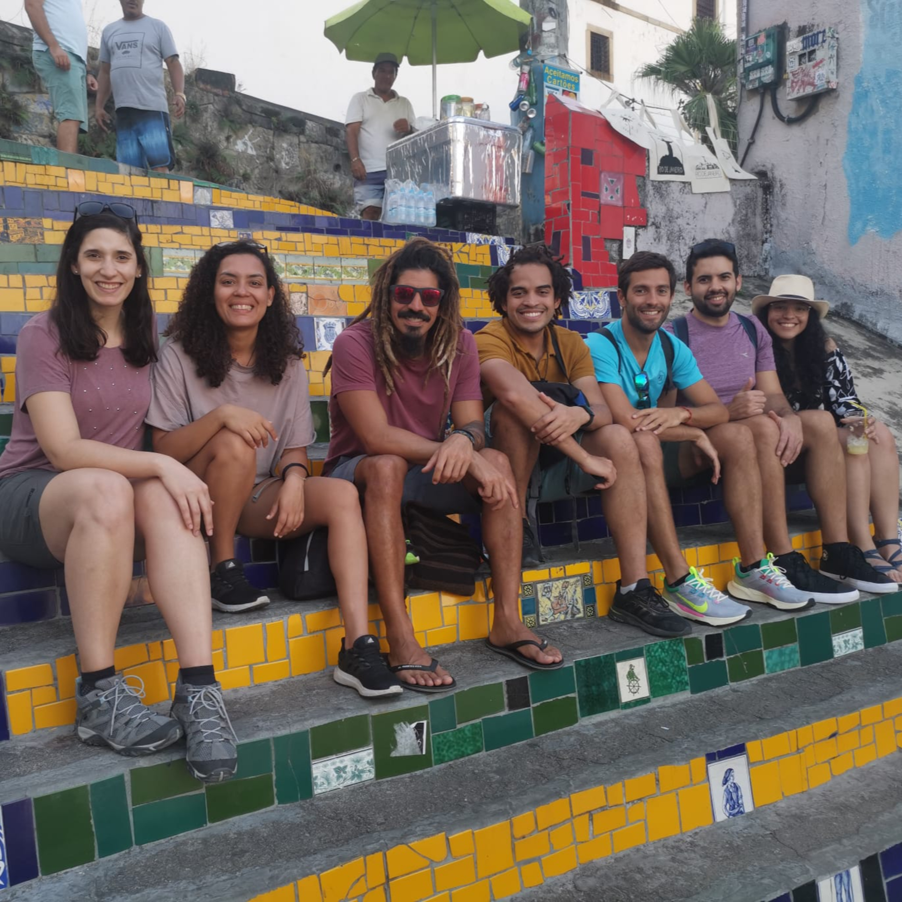 43| El Bicho con el gran combo "la yogi, el morenazo, la alta, el gamer, el escalador, y la acuarela" en Rio Janeiro - vol.1