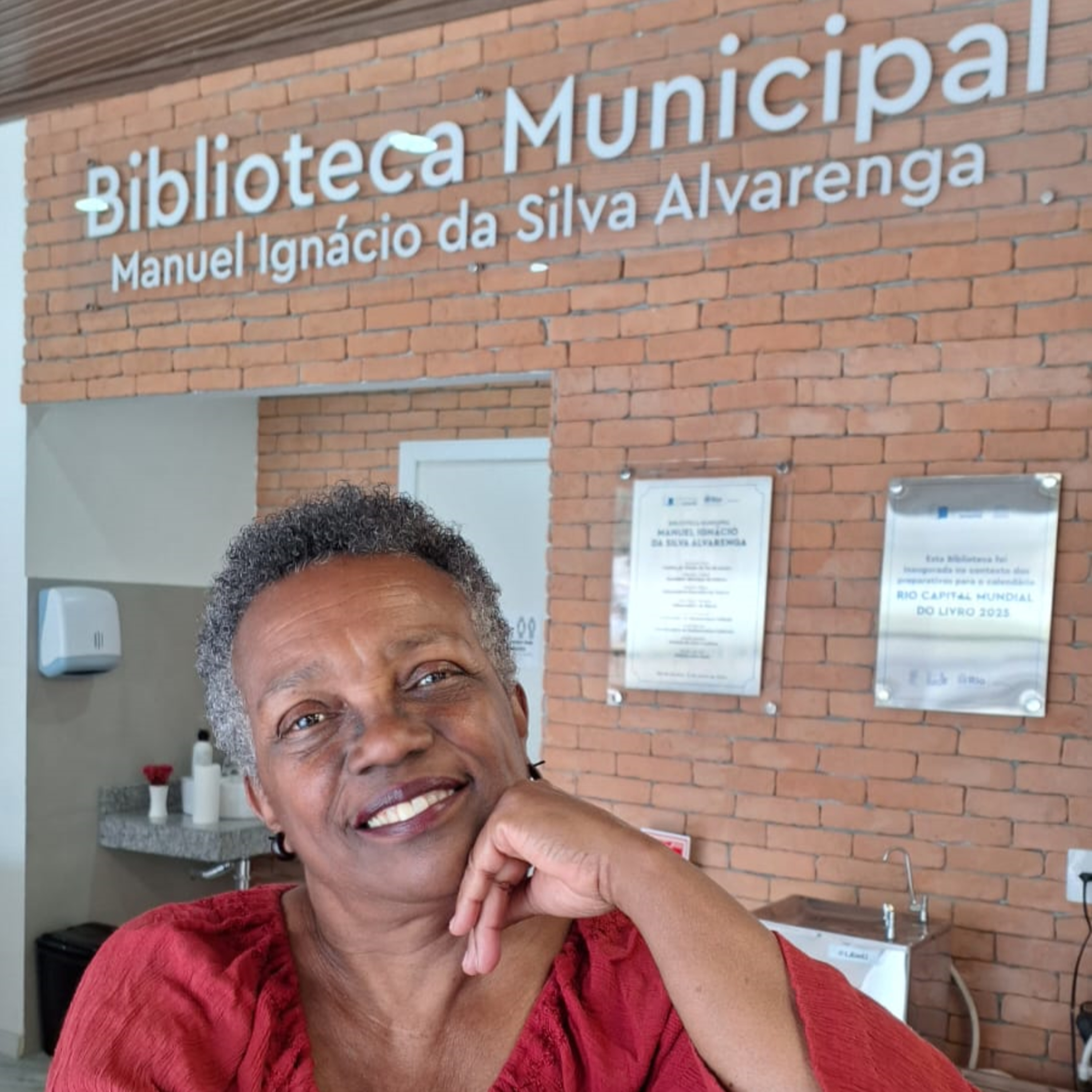 Entrevista 01 - “Na Biblioteca de…” com Pituka Nirobe da Biblioteca Manuel Ignácio da Silva Alvarenga - Rio de Janeiro, Brasil