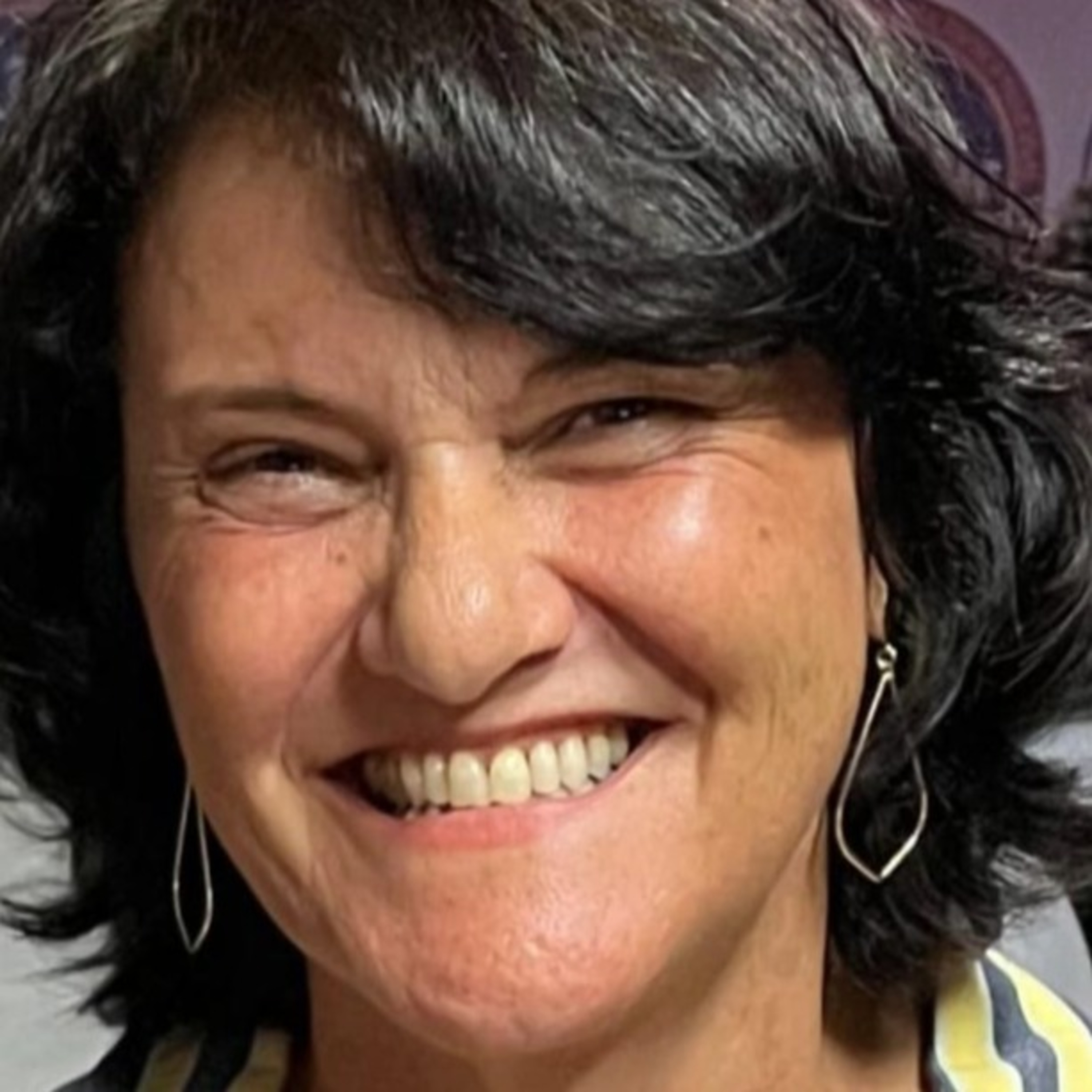 Entrevista 30 - “Na Biblioteca de…” com Eliane Oliveira que é professora universitária, em Alagoas, Brasil.