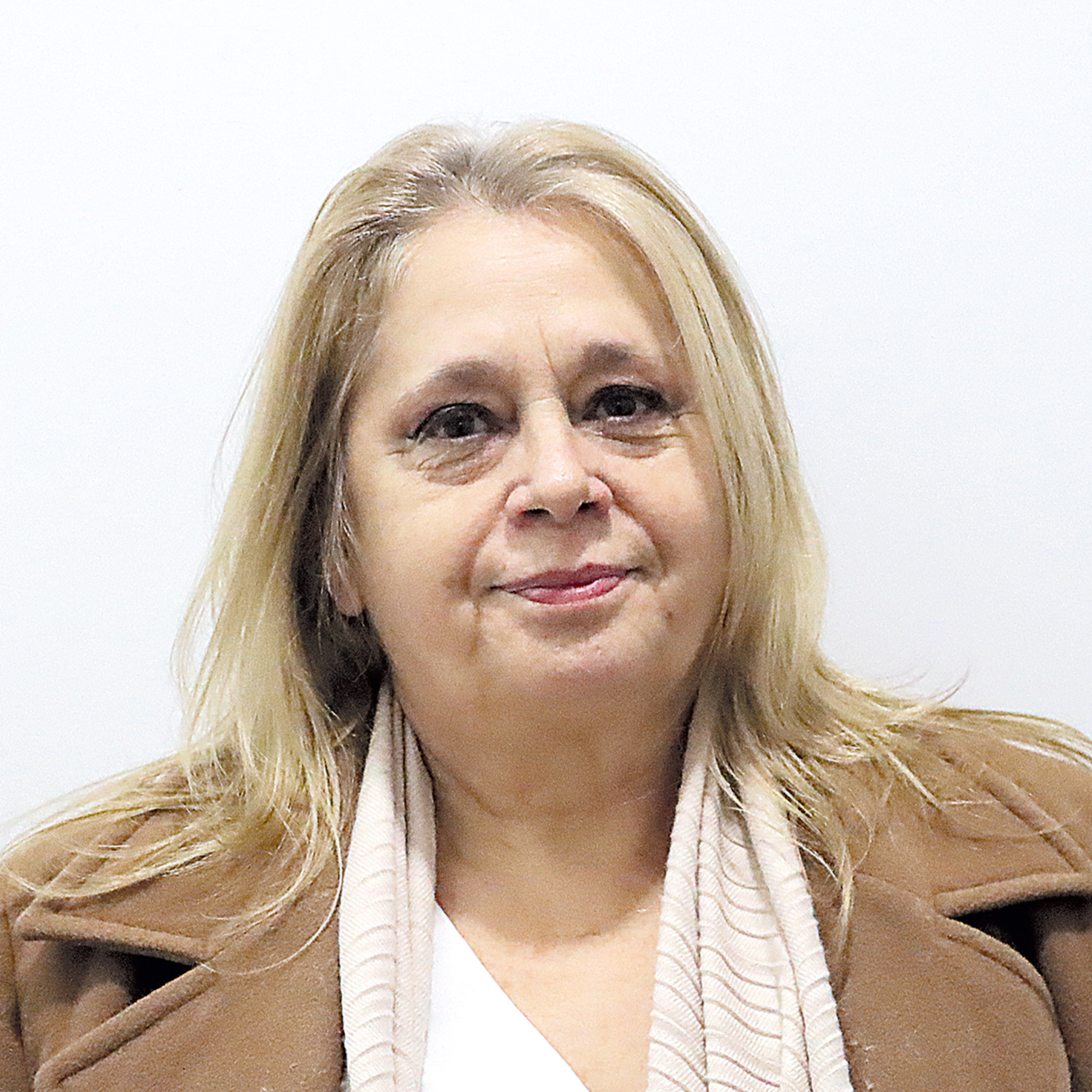 Contrasenso - Helena Gomes