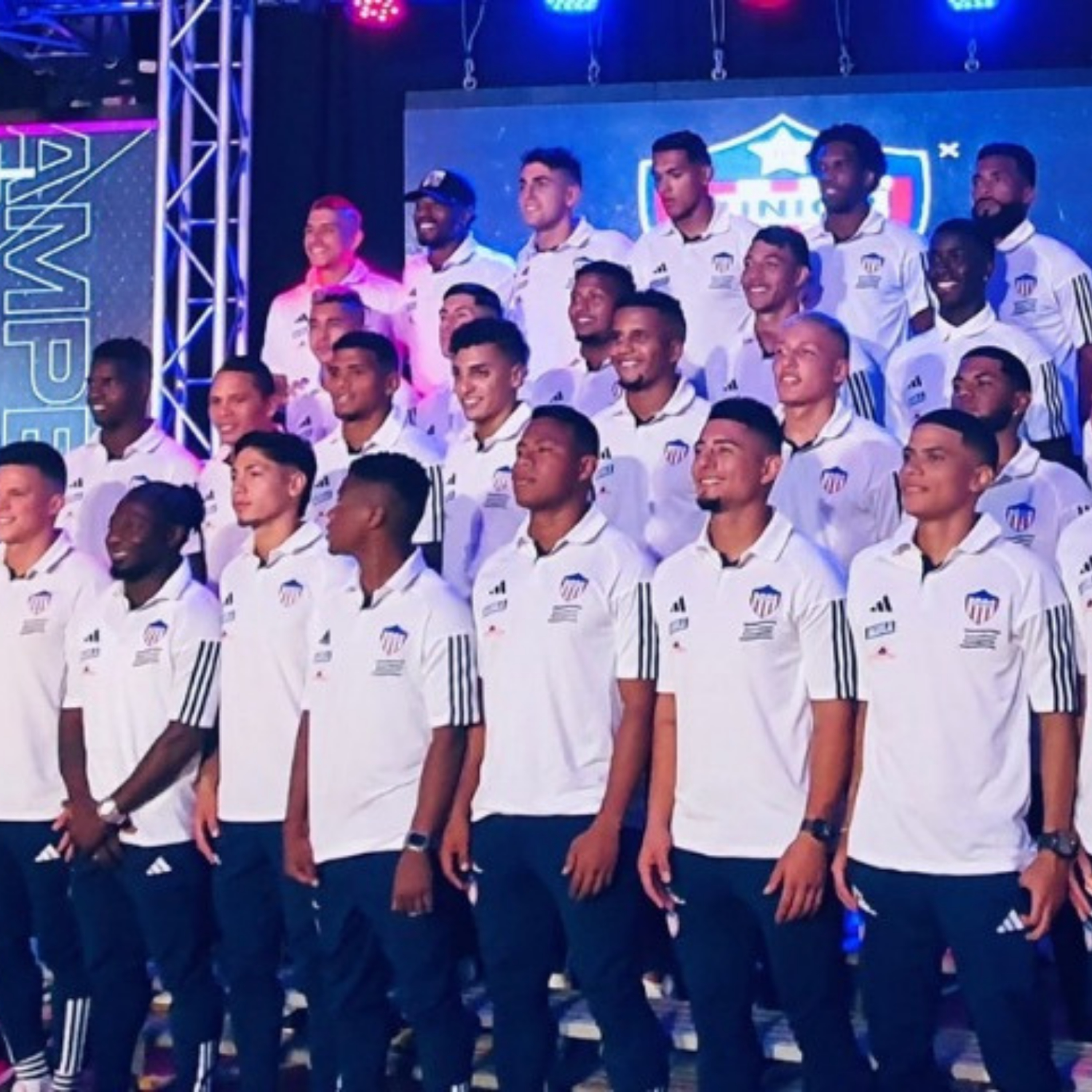 Junior presentó su modelo para el 2024 con un estilo discotequero  episode artwork