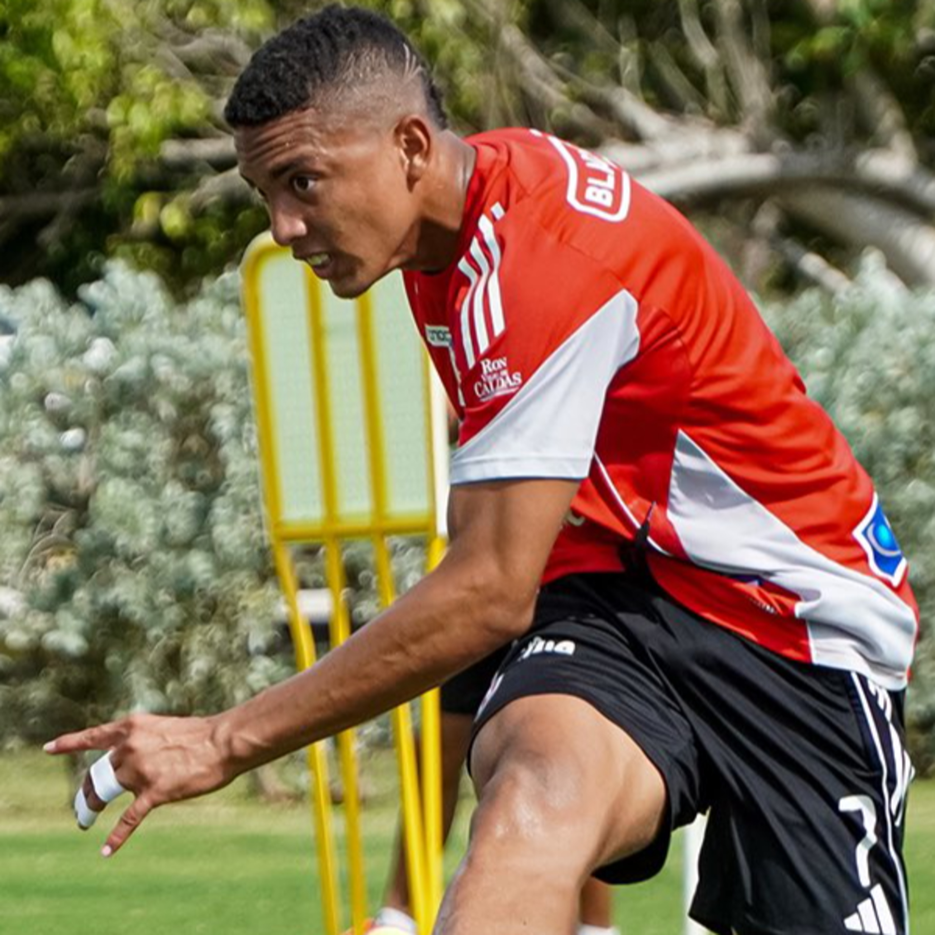 ¿Comenzará el show de Jordan Barrera mañana contra Santa Fe? episode artwork