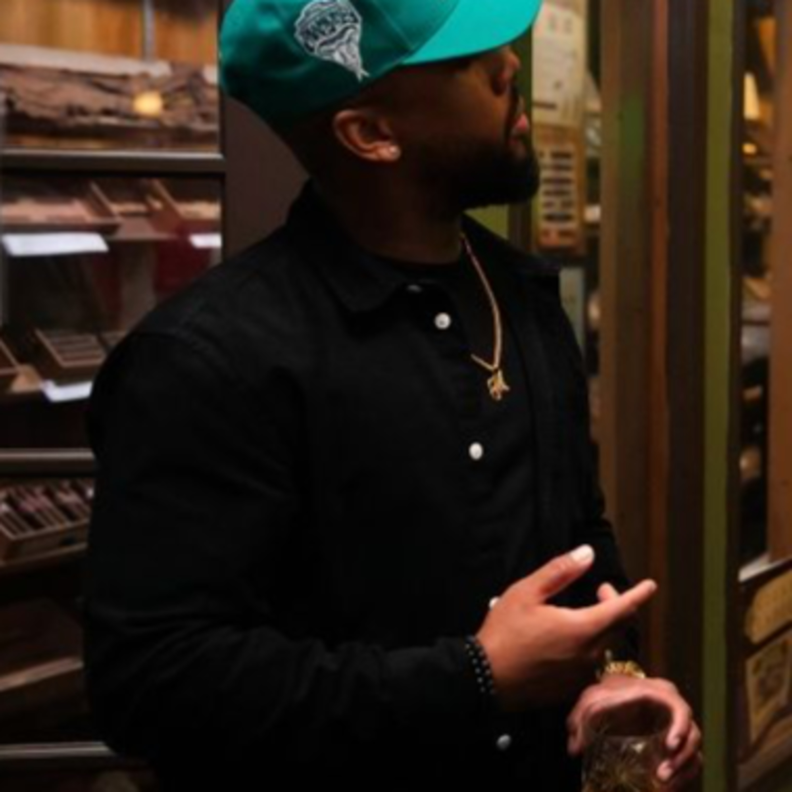 Share The Vibes Podcast