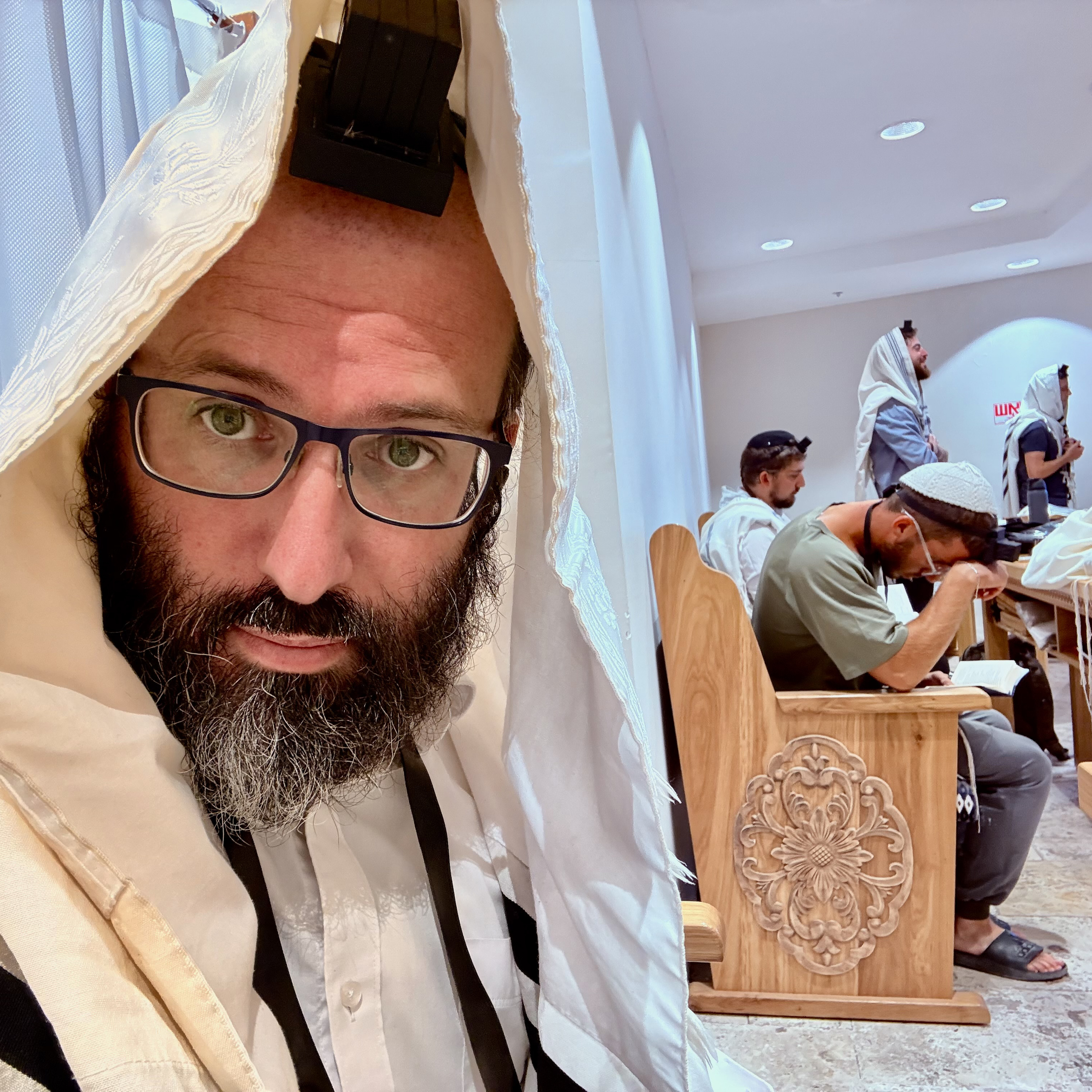Shema Echad = Esmach Oid - Nekudah Tovot Relationship Flow - Likutei Halachos @Shirat David 4