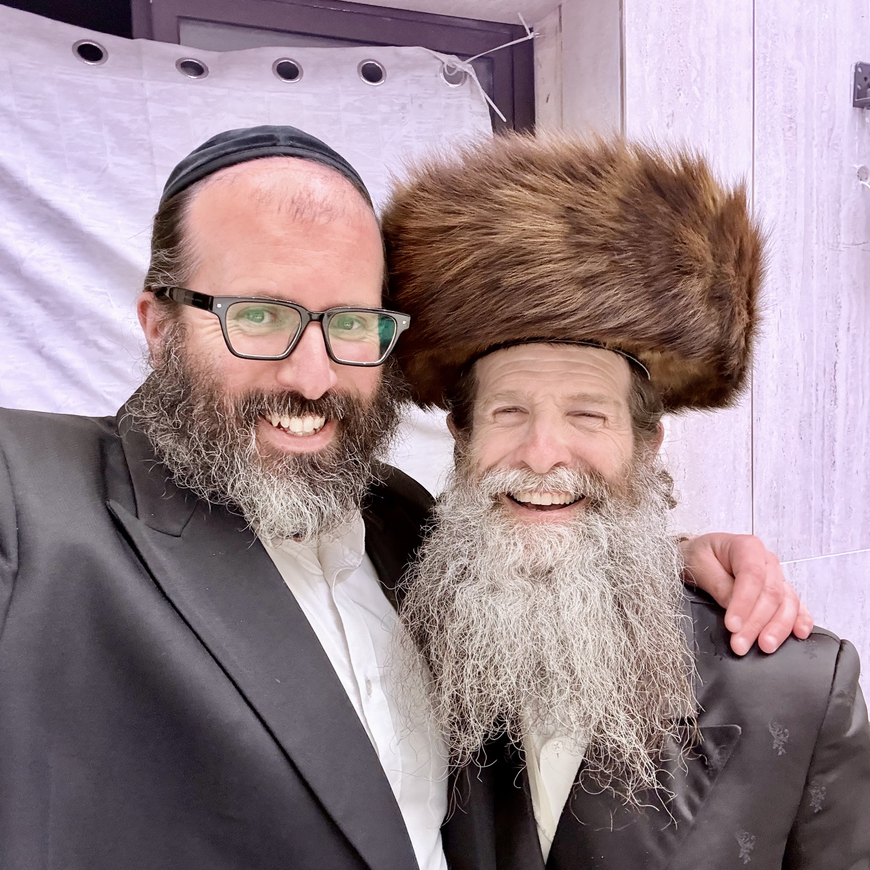 Wiping away Sleep from our Eyes, Awakened Mindset, Good Chevra, Tzadikei Emmes -Likutei Halachos 4:7 episode artwork