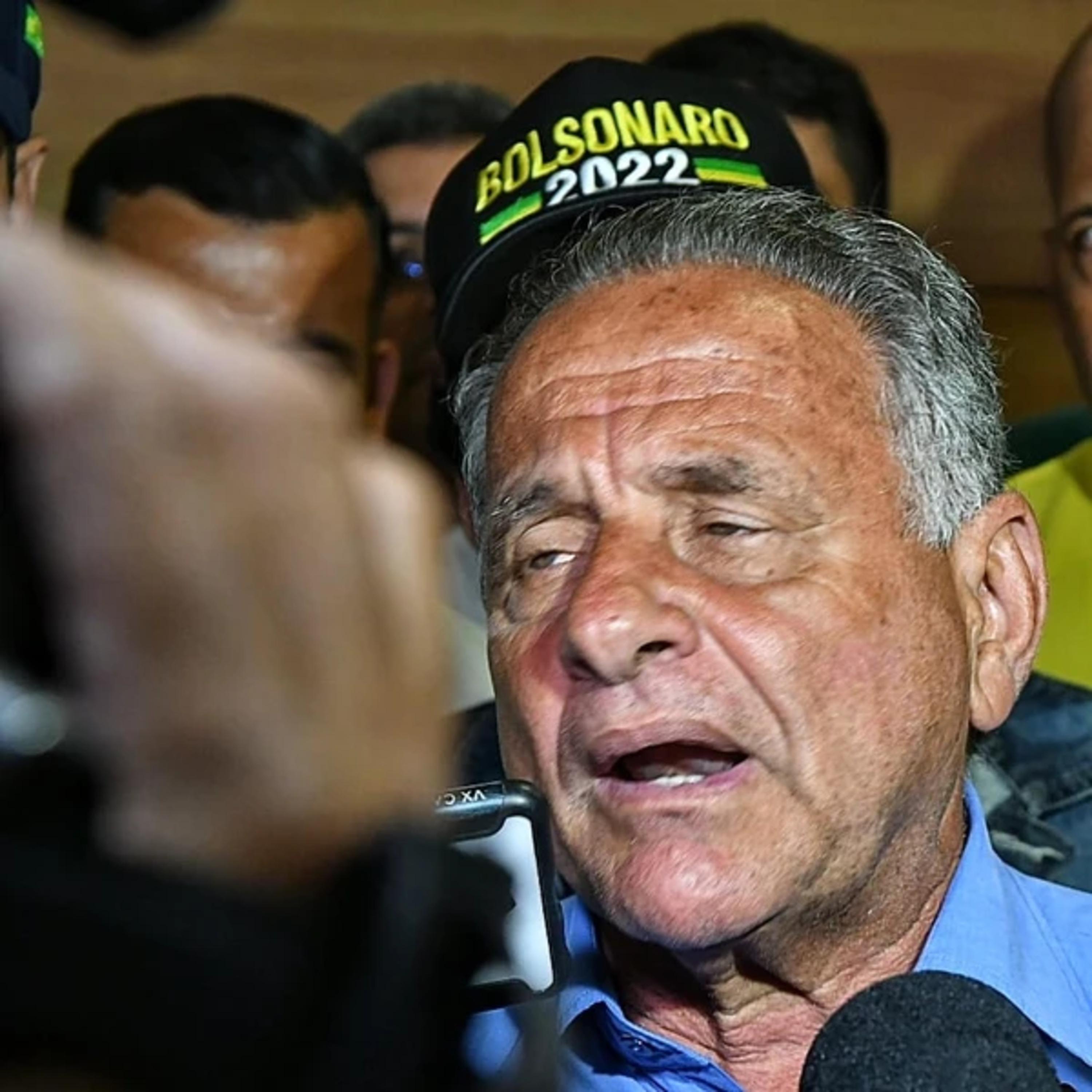 Manato bate à porta de três partidos para tentar ser candidato ao Senado
