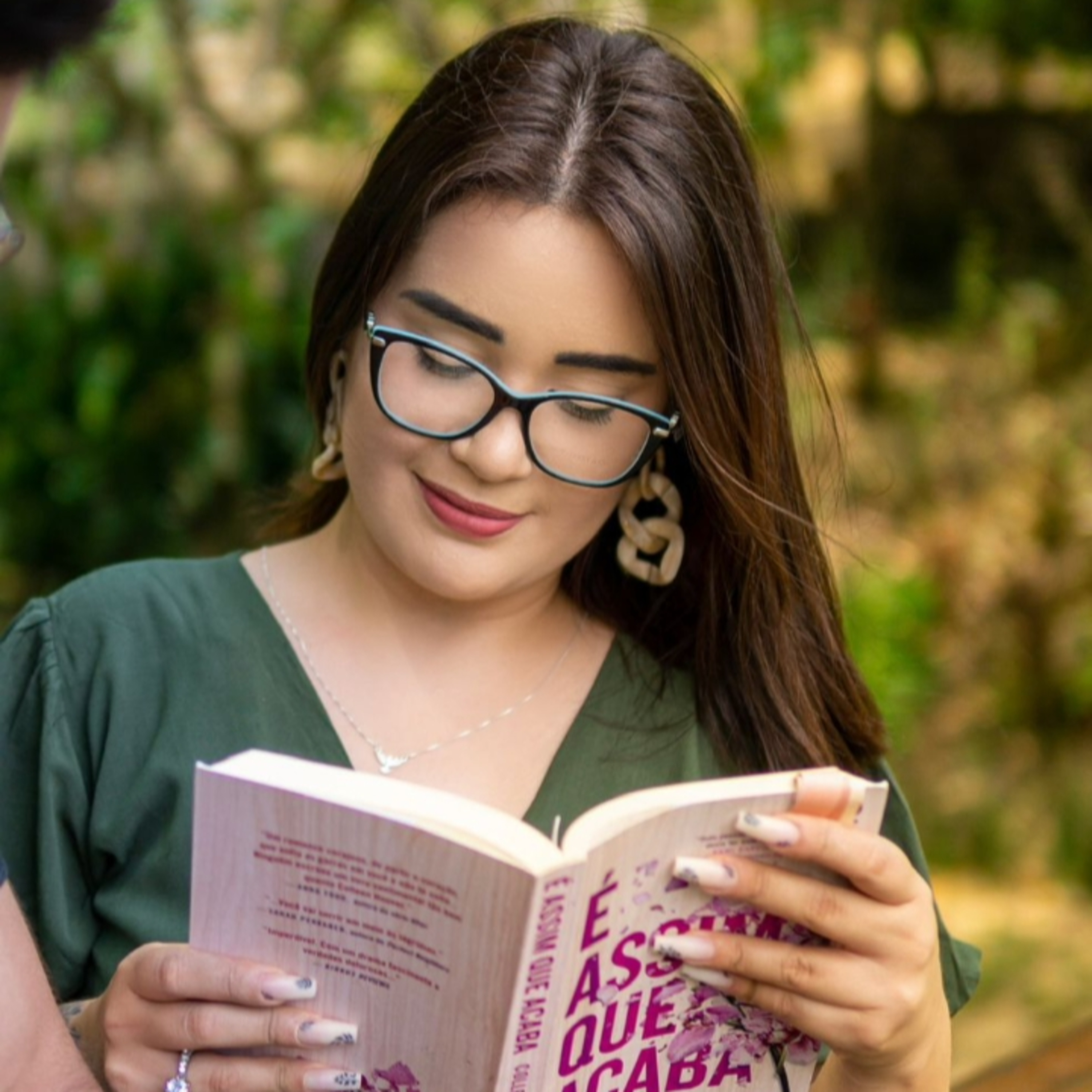 Jornalista e produtora de conteúdo literário Sra. Larissa Viana no Programa Felicidade. episode artwork