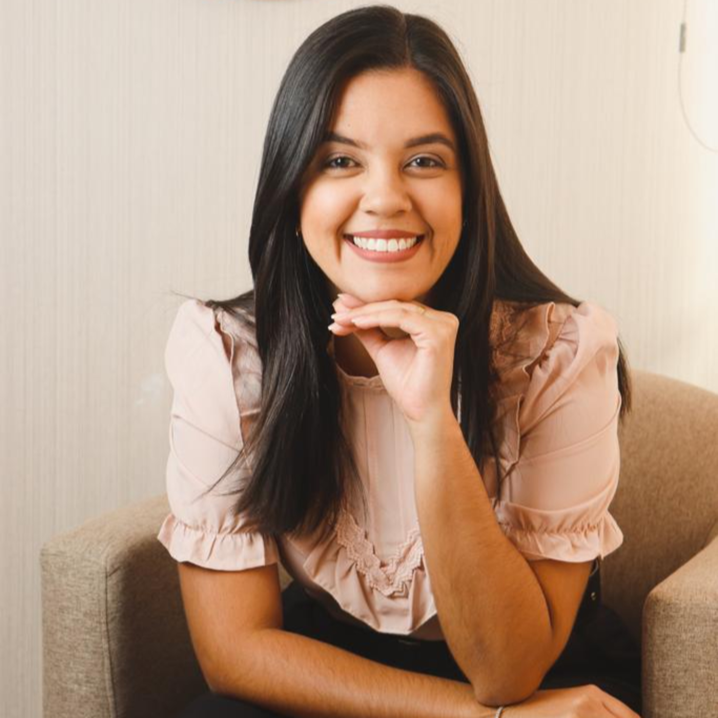 Psicóloga Clínica e Psicanalista Dra. Marcela Oliveira no Programa Felicidade.