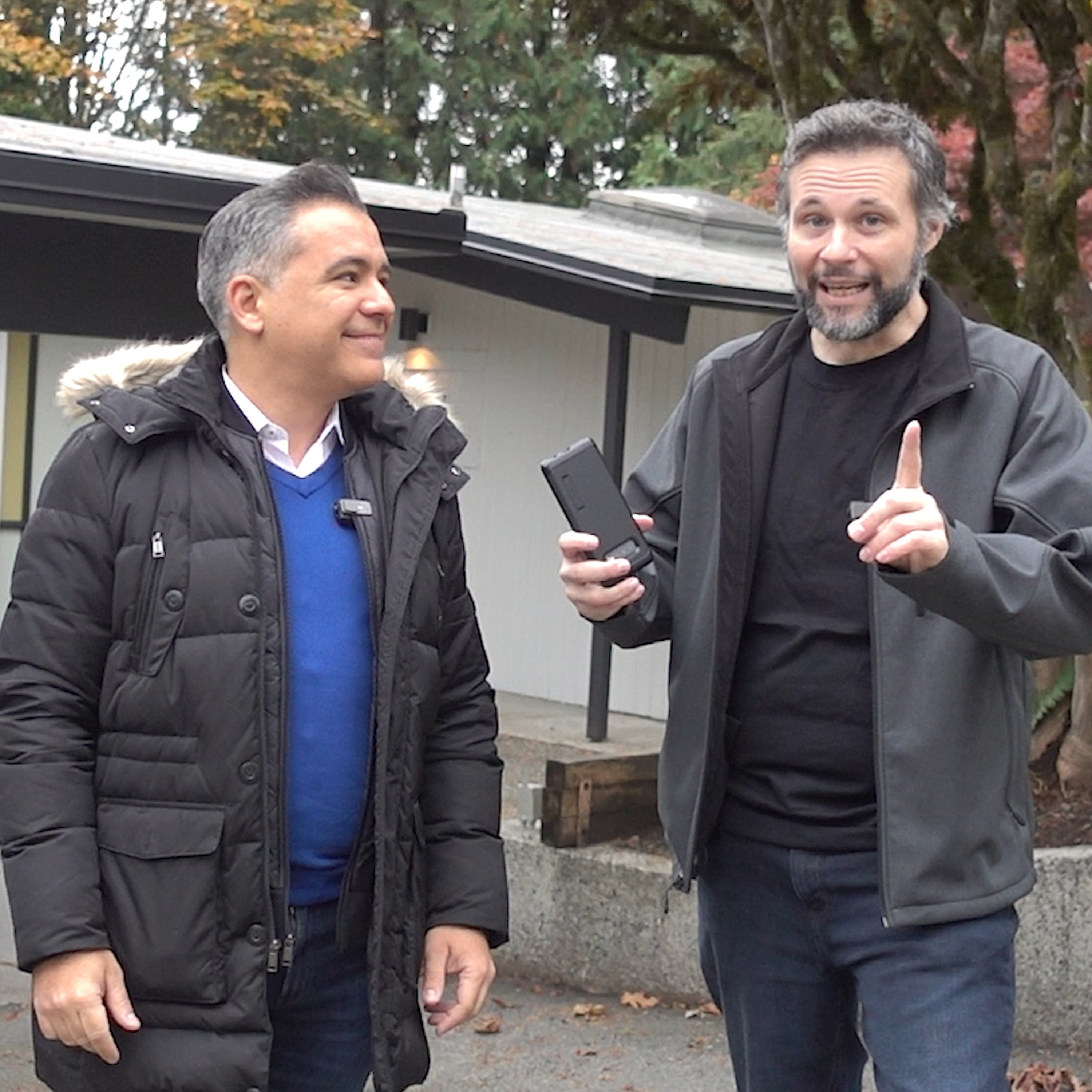 CASA VELHA no CANADÁ VALE A PENA? TOUR e PREÇO dessa CASA em VANCOUVER 🇨🇦 episode artwork