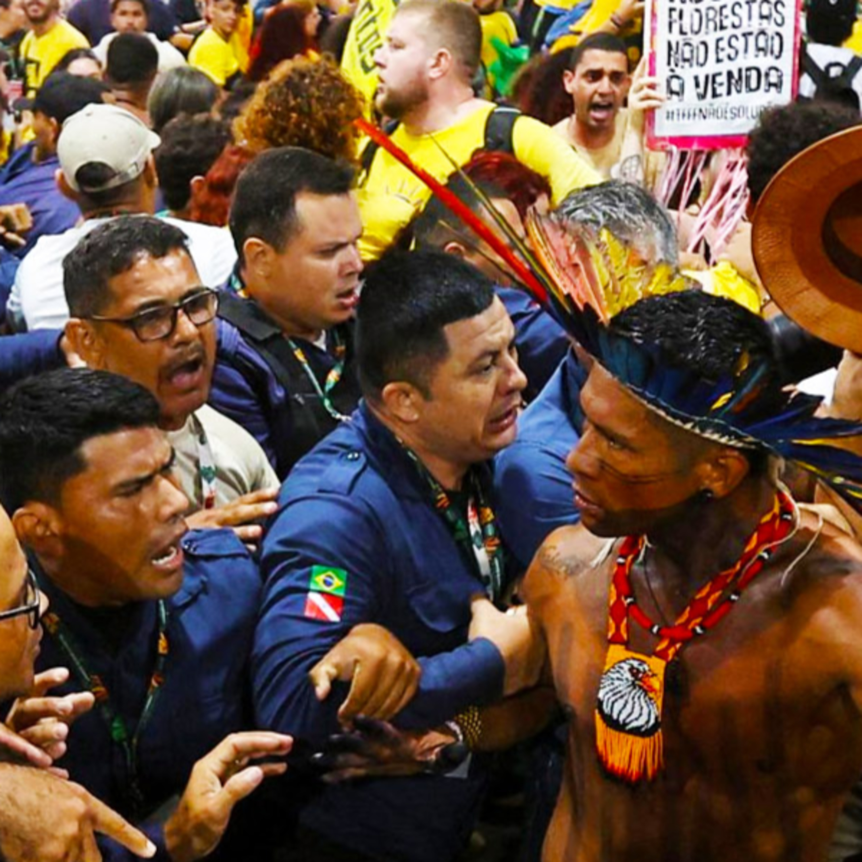 Isso a Globo NÃO mostra! A imprensa estrangeira mostra o Brasil e os protestos na COP30  episode artwork