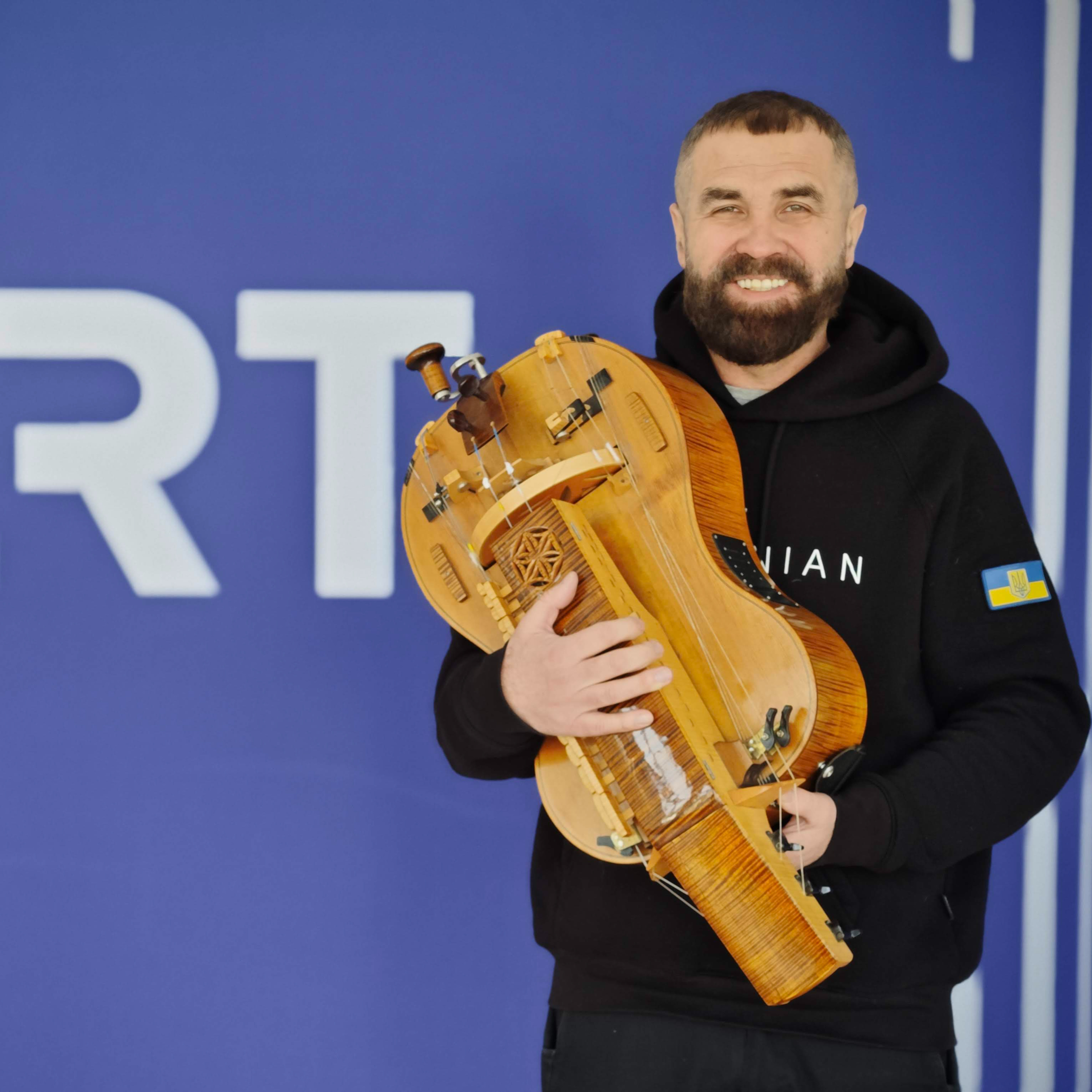 Андрій Ляшук: Голос української землі та магія старовинної ліри episode artwork