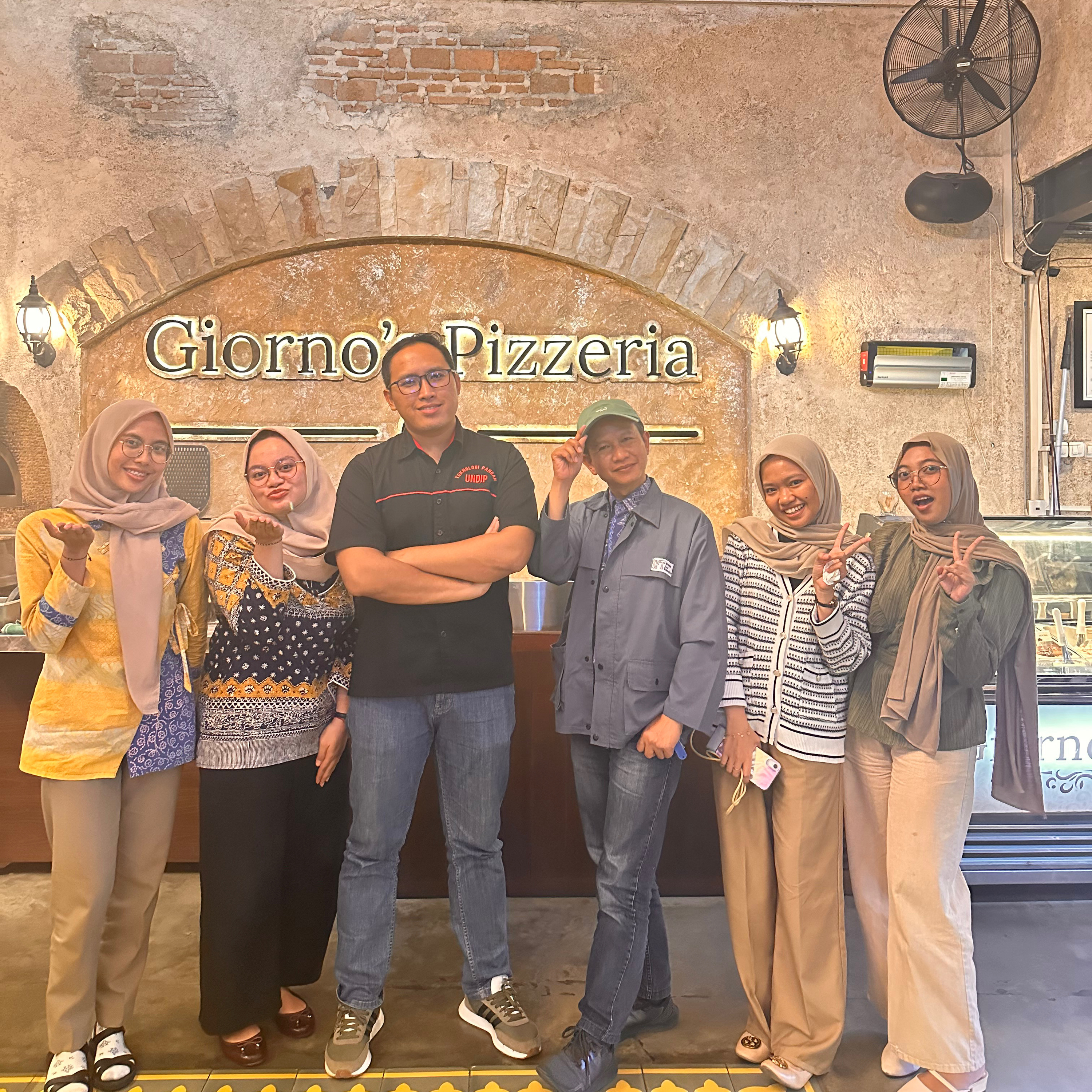 Giorno Pizza Gila Rasanya