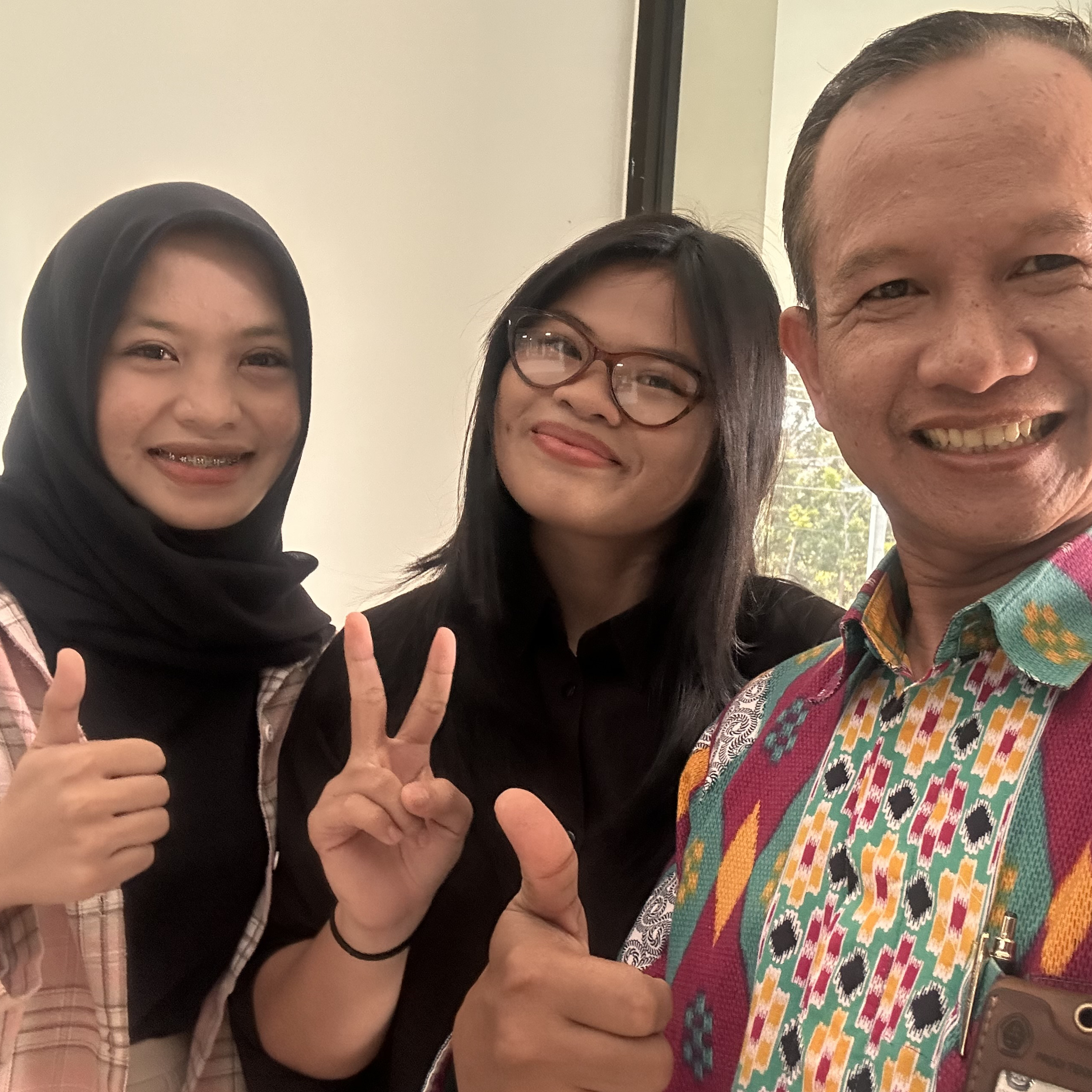 Bangga! Bareng Emily dan Tsabita yang mau ke Filiphina