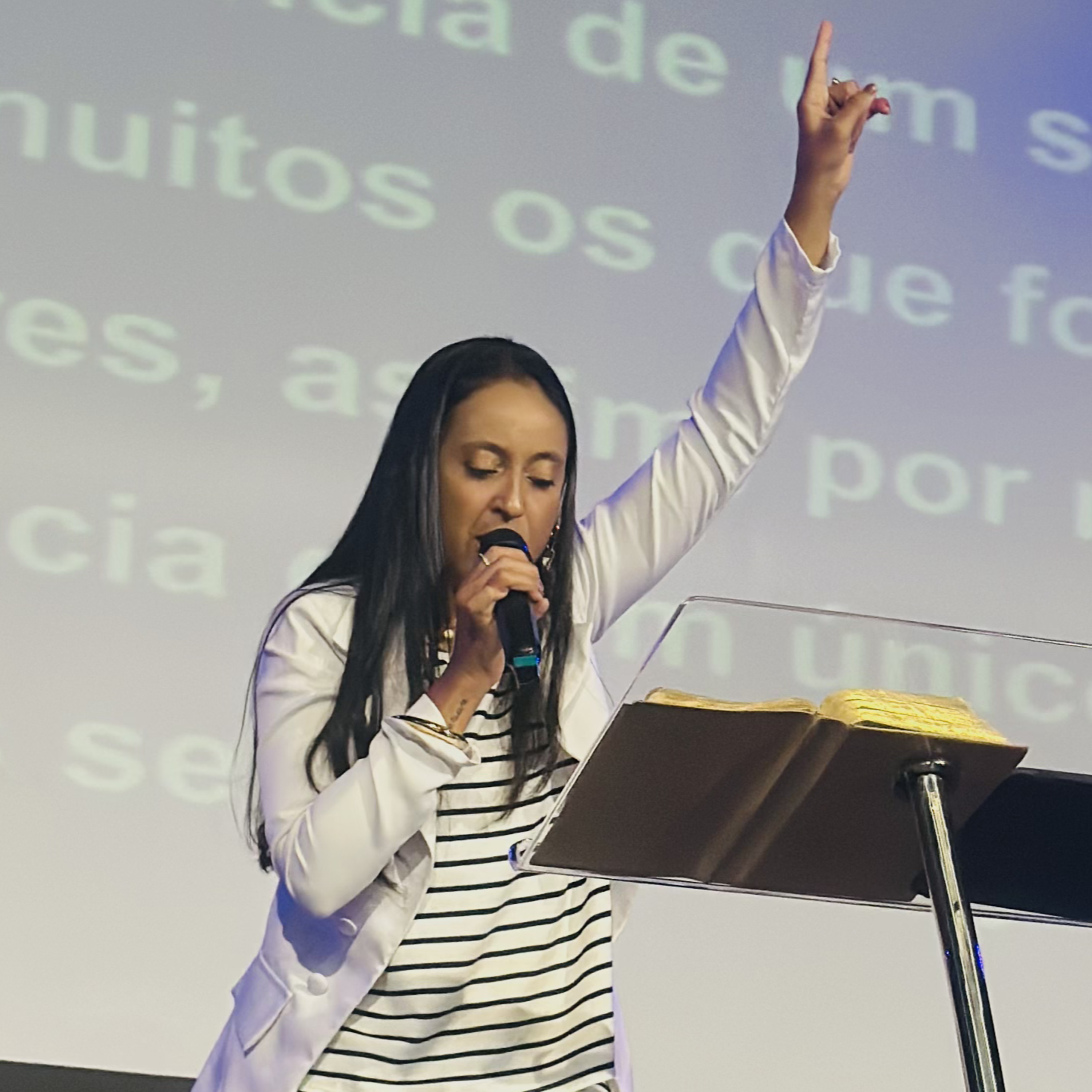 Conscientes do Amor de Deus - Domingo Noite - Ministra Patricia Porto episode artwork