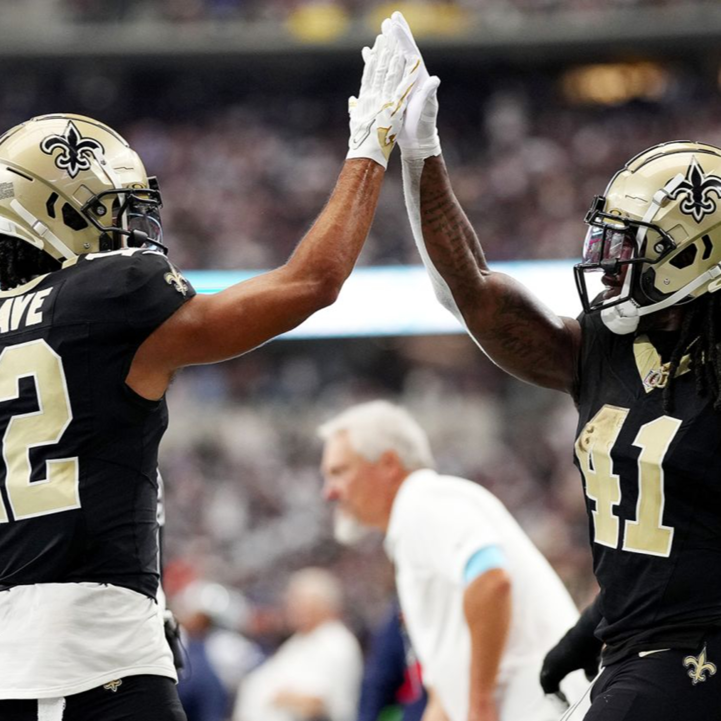 Brandon's World 9/17/24: NFL Week 2 2024 Recap | Texas Best Team in College Football?! | Roman Reigns and Cody Rhodes Teaming at Bad Blood episode artwork