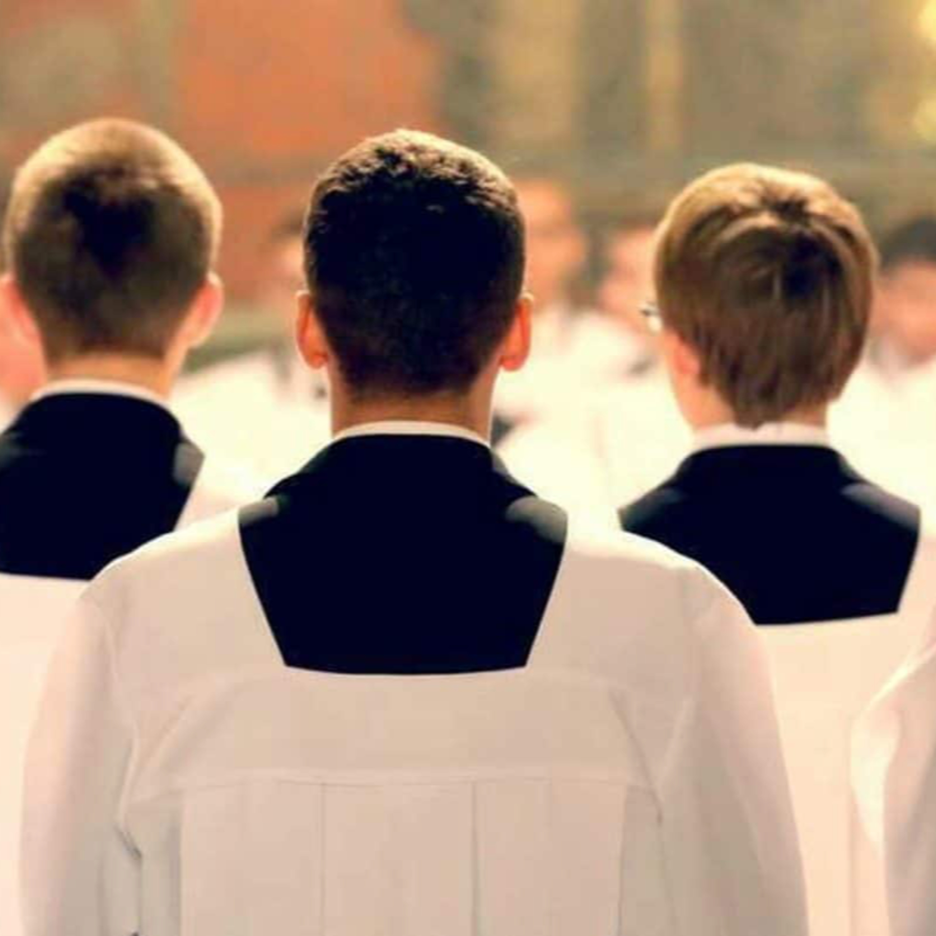 Crisis vocacional e infantilismo pastoral