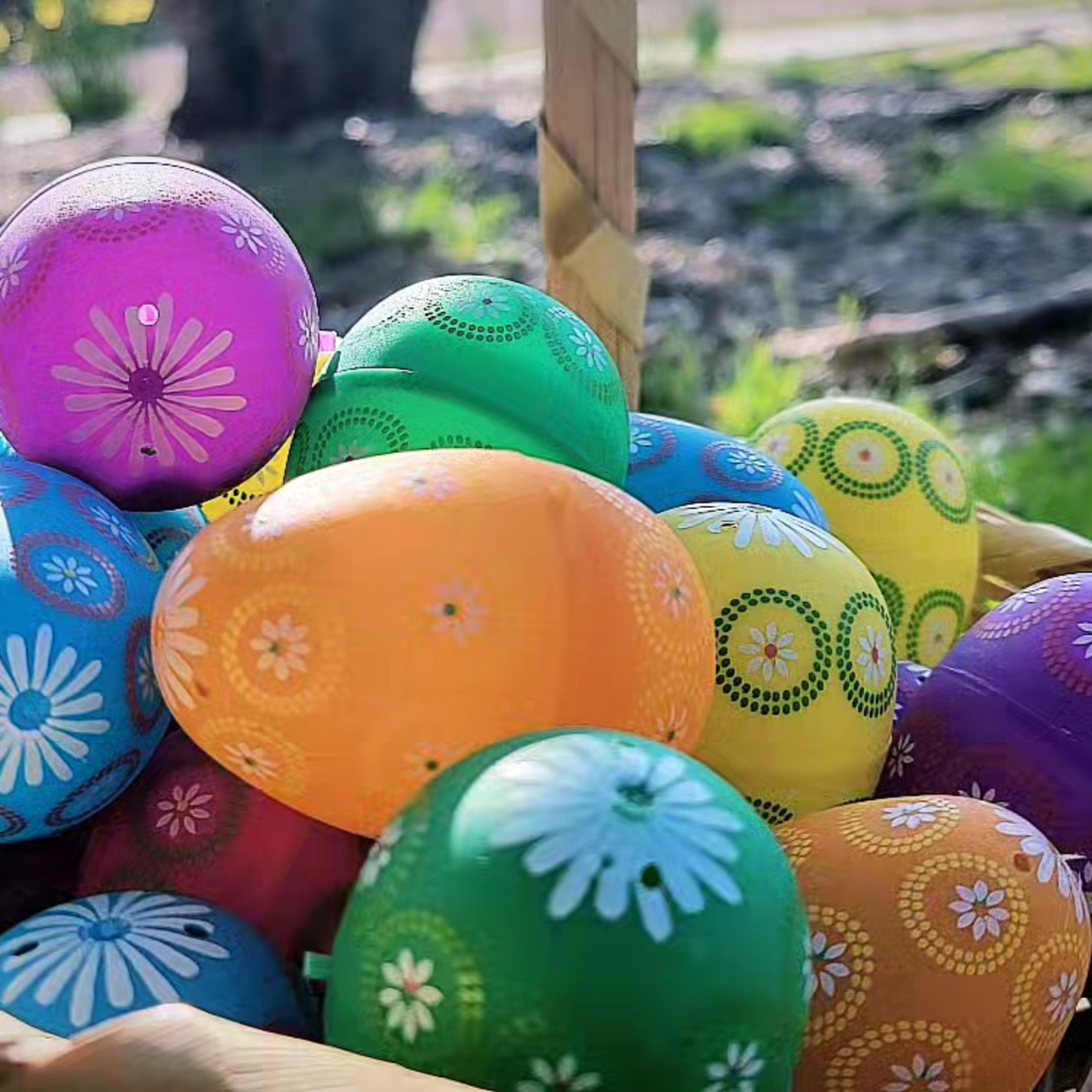 An Egg & Four Gardens | RESURRECTION DAY episode artwork