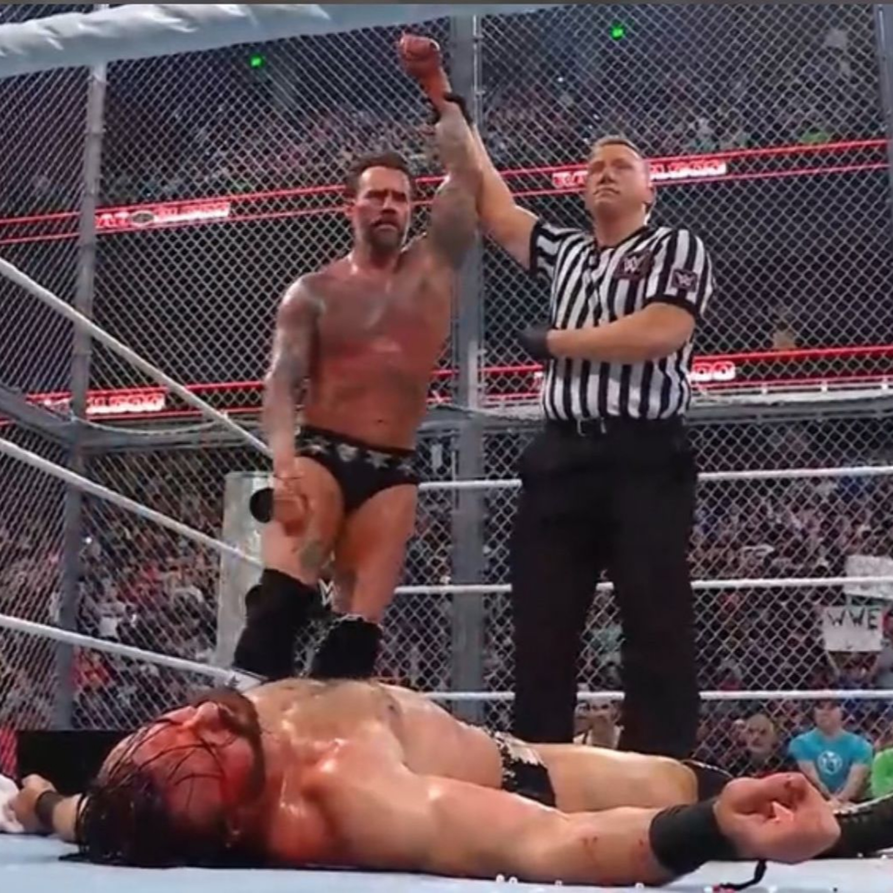 ¿Es CM Punk vs Drew McIntyre el mejor Hell In A Cell en la historia de WWE? episode artwork