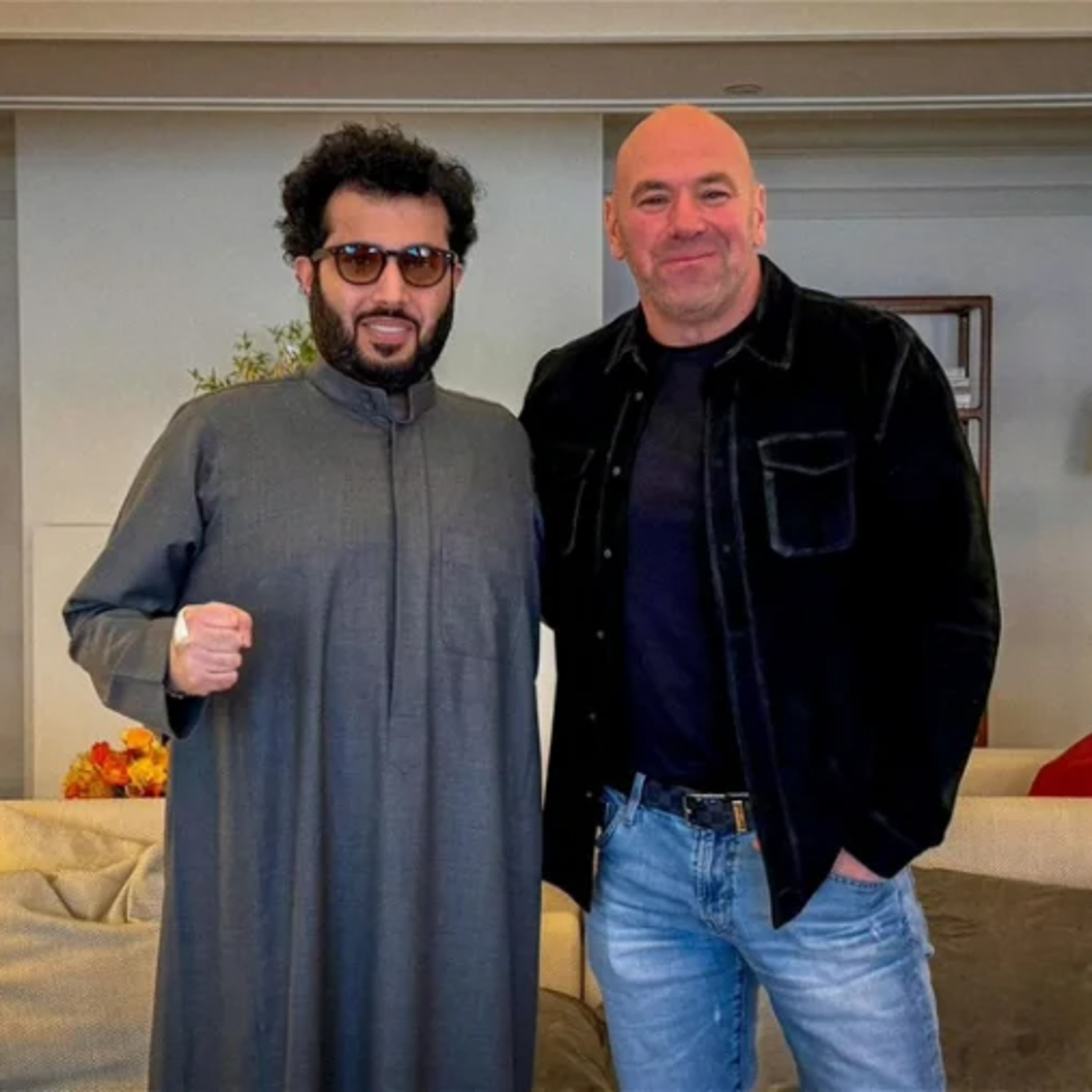 Turki Alalshikh y Dana White Ponen en Alerta a los Promotores y Organismos de Boxeo episode artwork