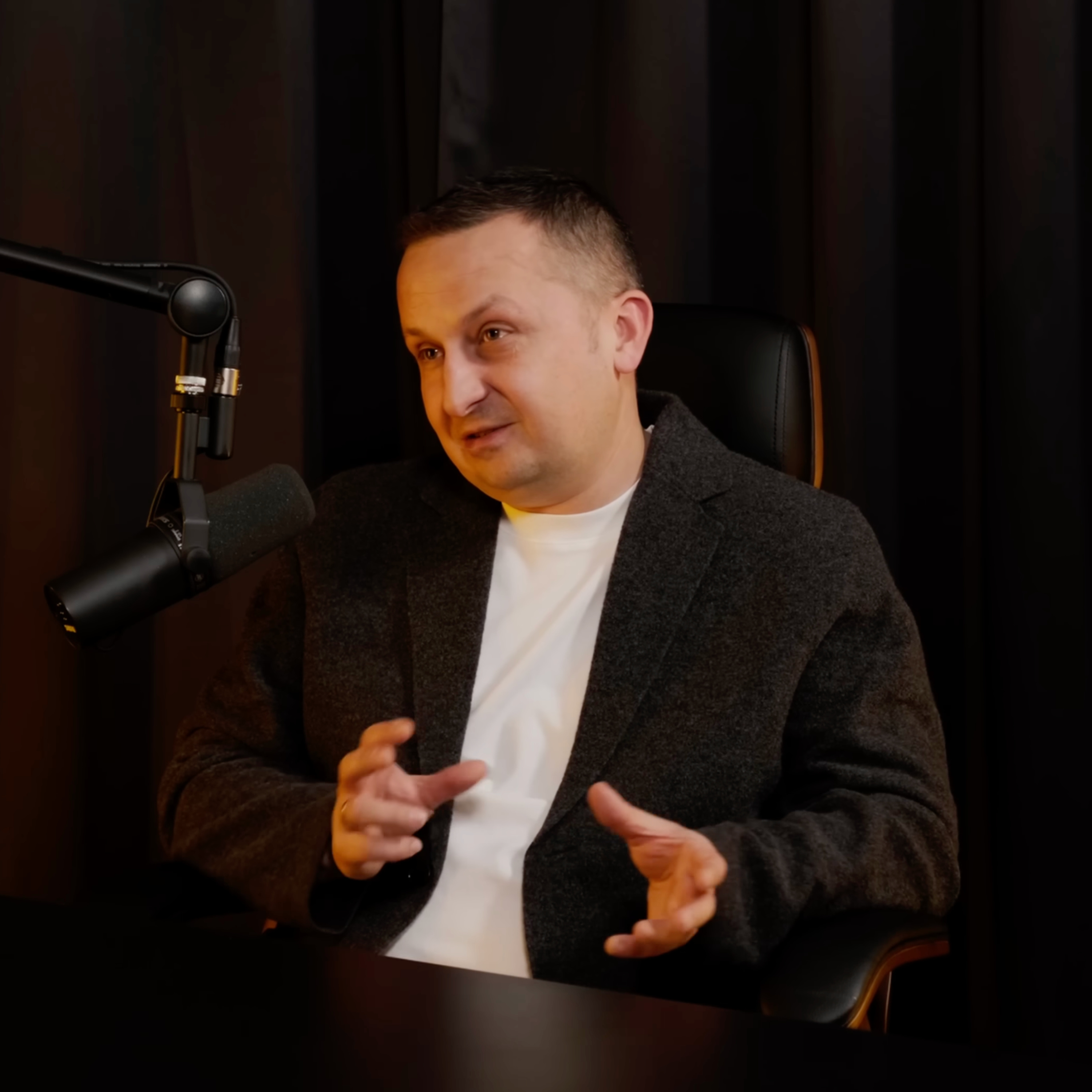 185- CYFRYZACJA W BIZNESIE - E-commerce na skróty: czy szybki start może Cię zatrzymać | Łukasz Białonoga episode artwork