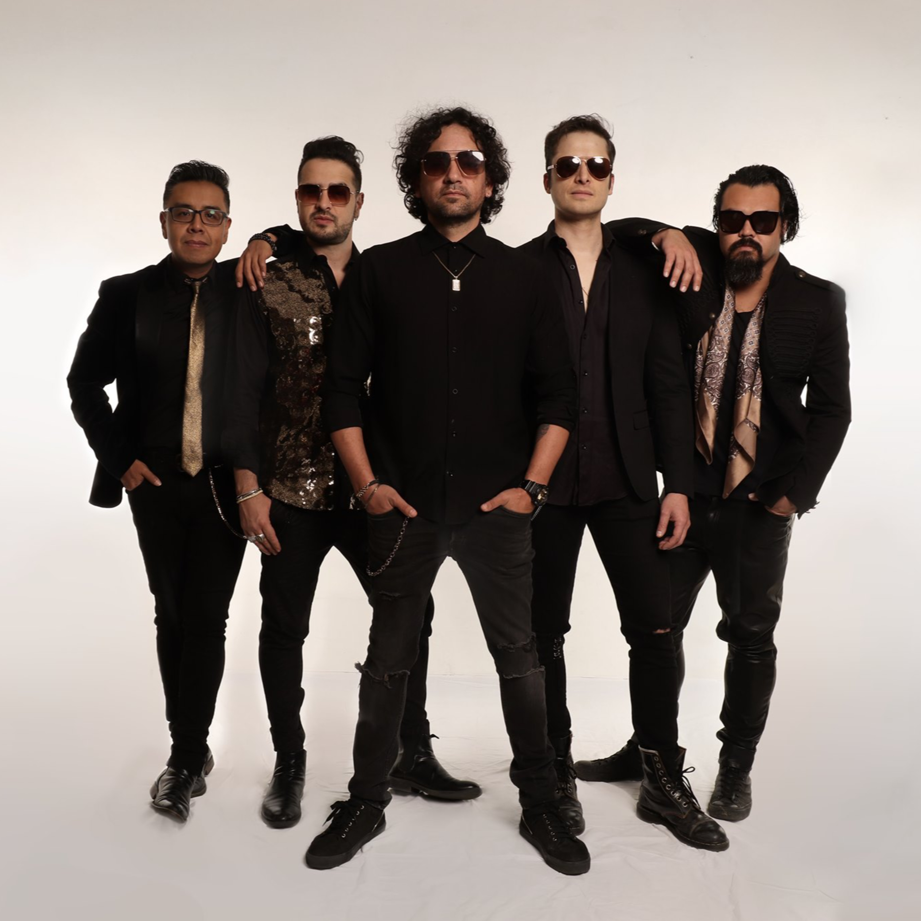 Los Daniels camino al Metropólitan episode artwork