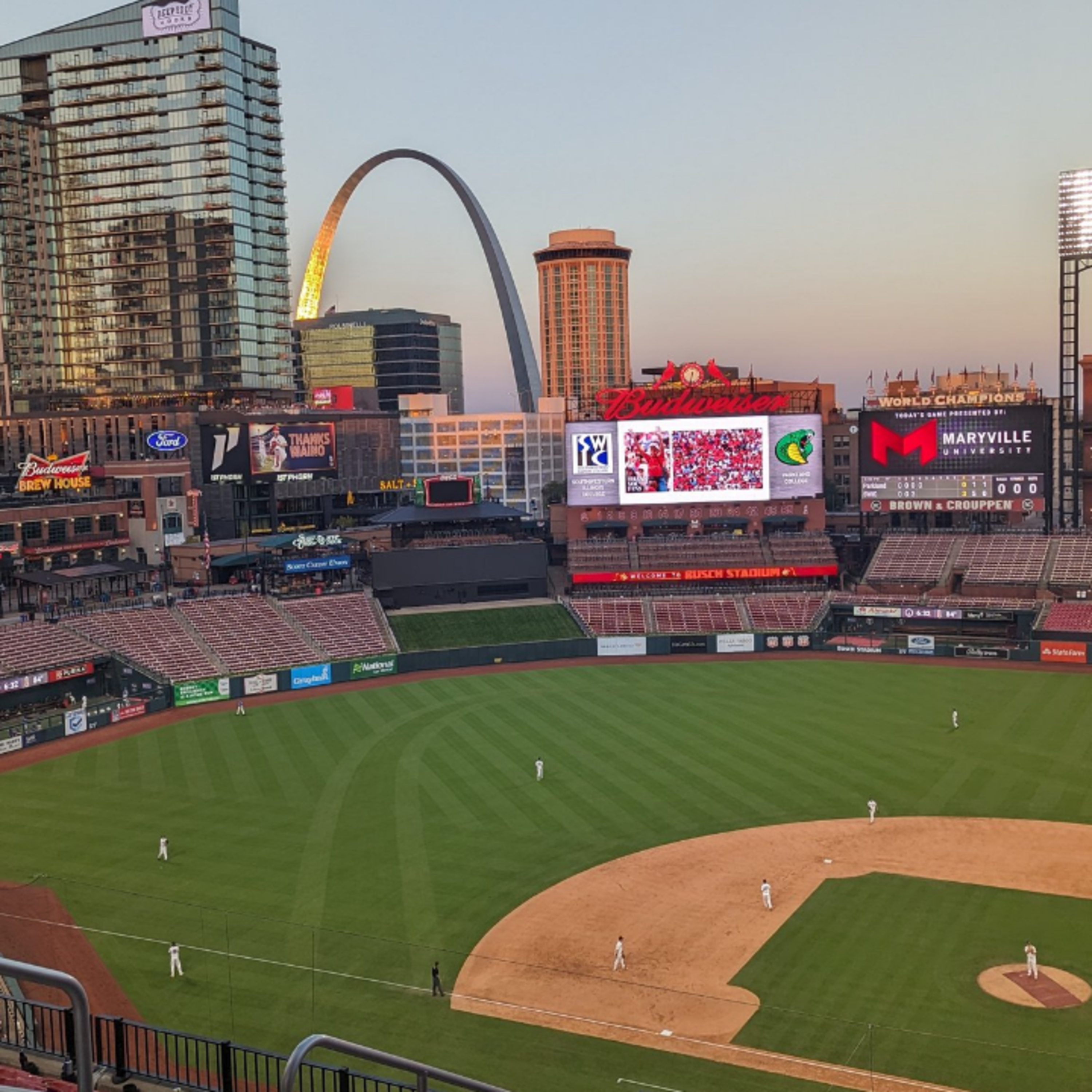 Ep. 470: MLB free-agent starting pitcher contract projections -- Will the Cardinals spend on these names?
