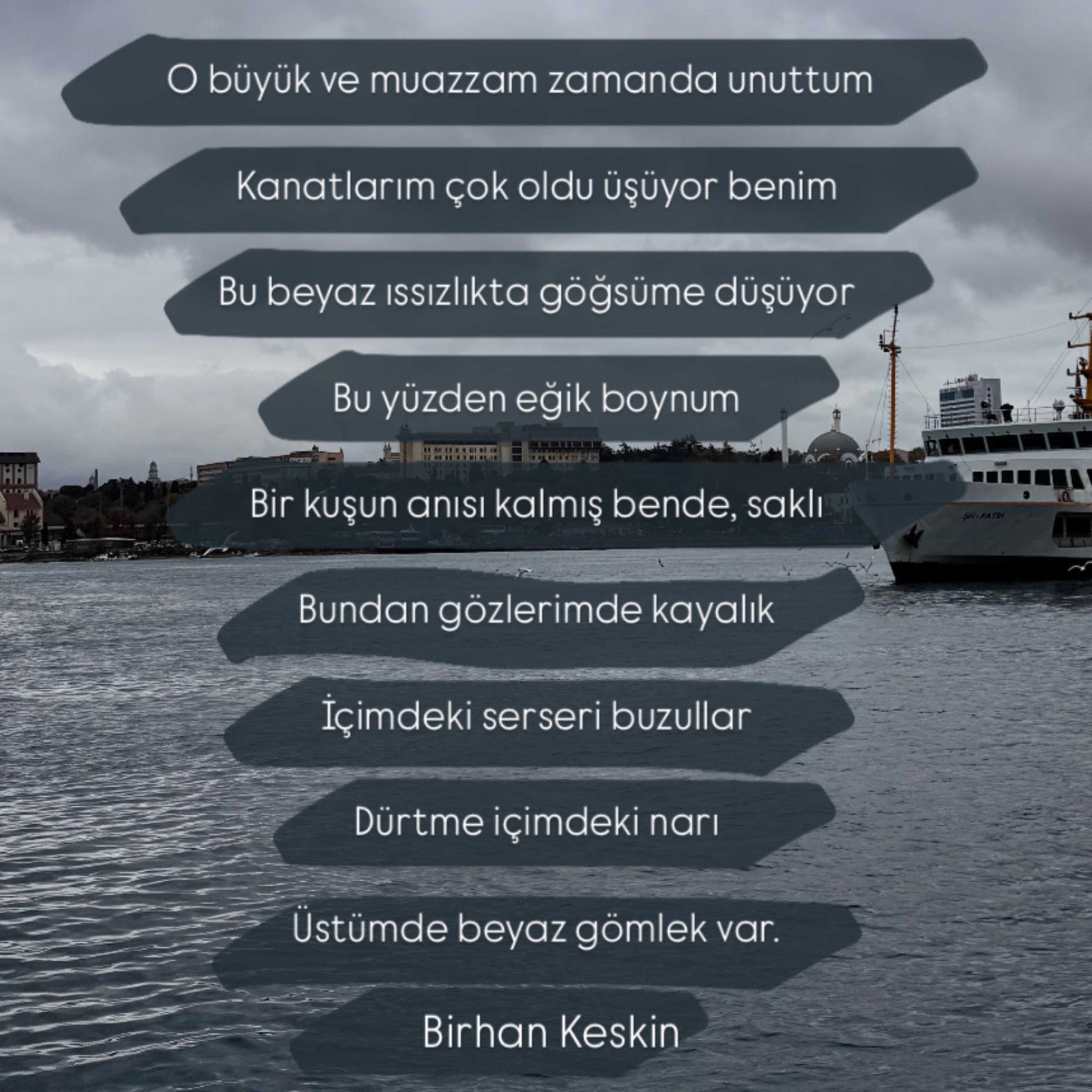 Mikrofonun Arkasında