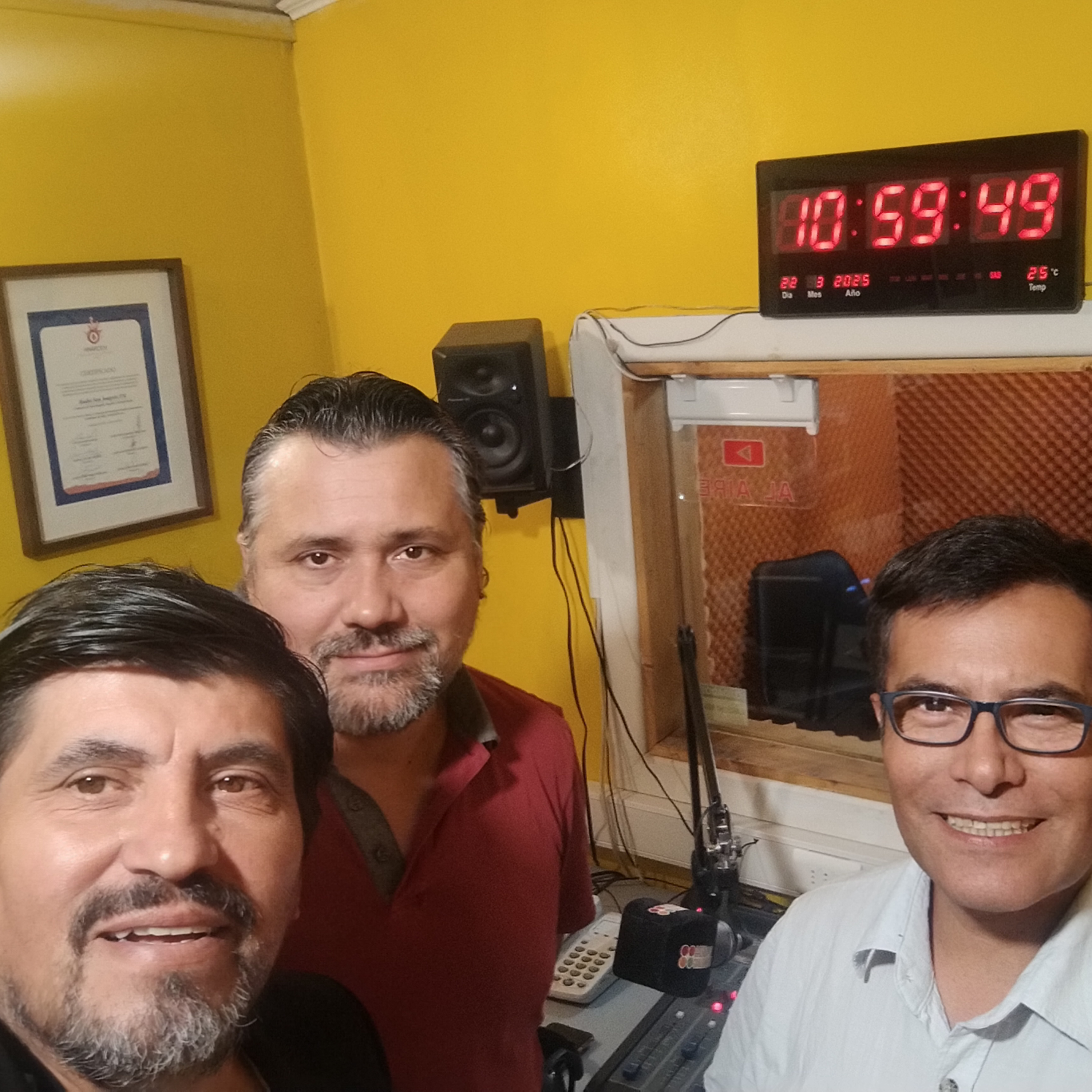 Radios comunitarias en Chile: el desafío de comunicar desde los territorios episode artwork