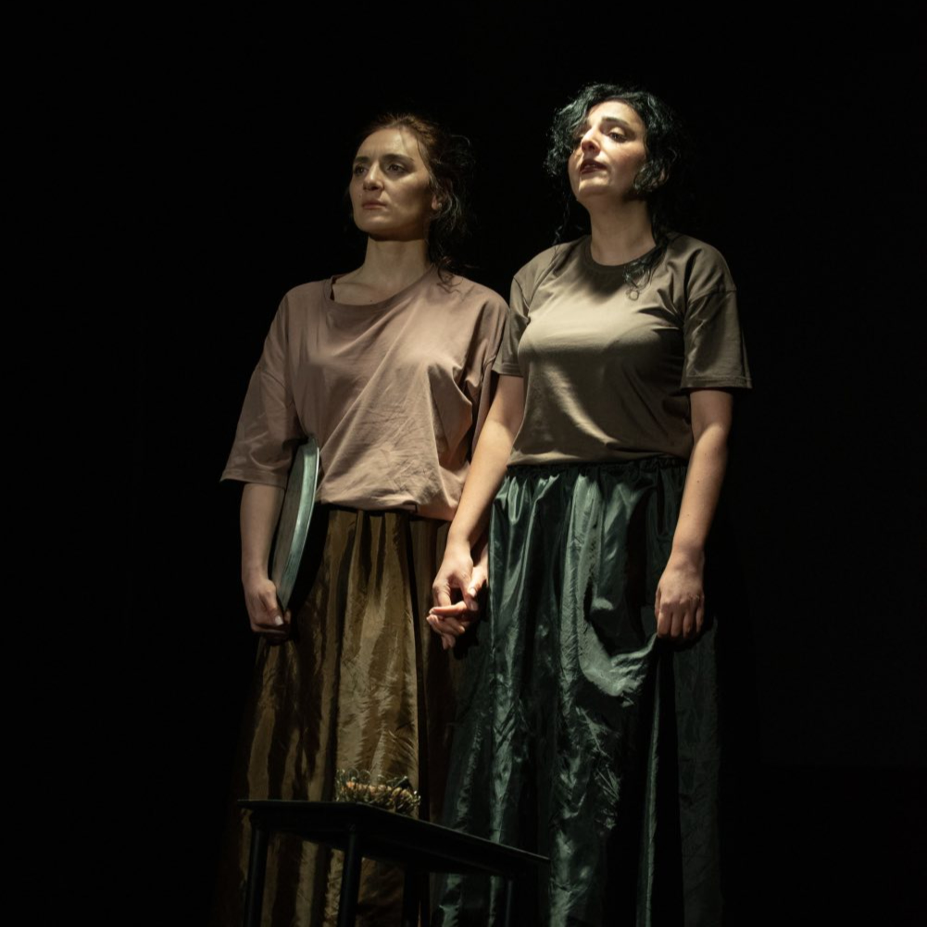 ԹատրON | «Բարի գիշեր մամա». Արտաշատի թատրոն episode artwork