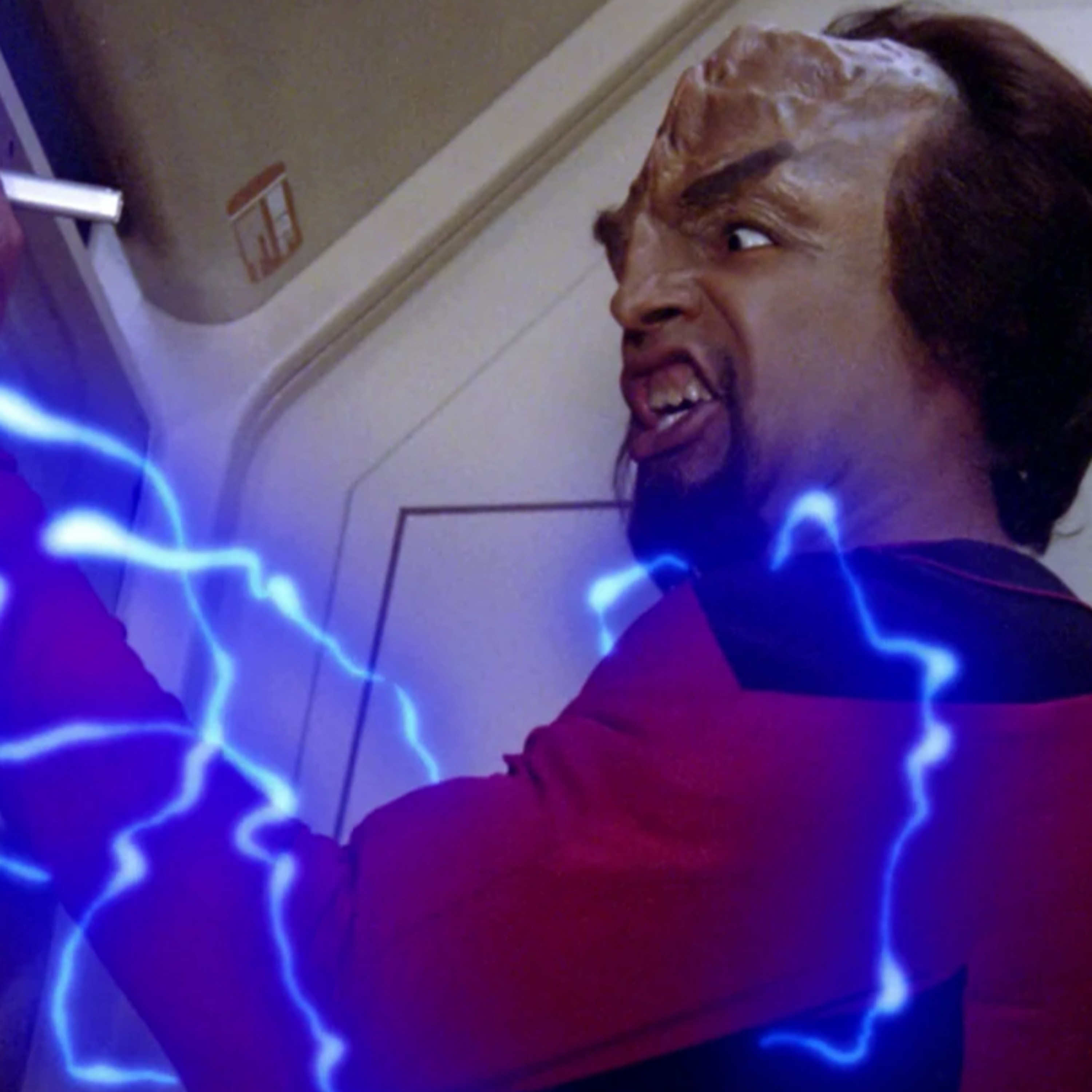 Star Trek: The Next Generation S1 E7 "Lonely Among Us" Review episode artwork